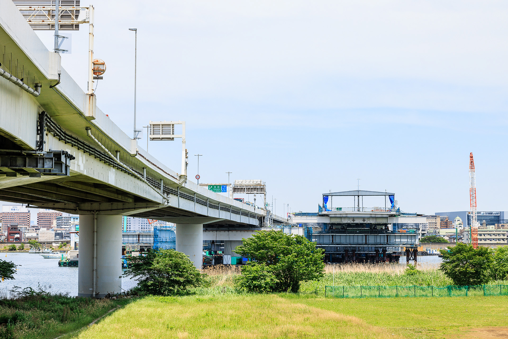 多摩川緑地（殿町）方向から