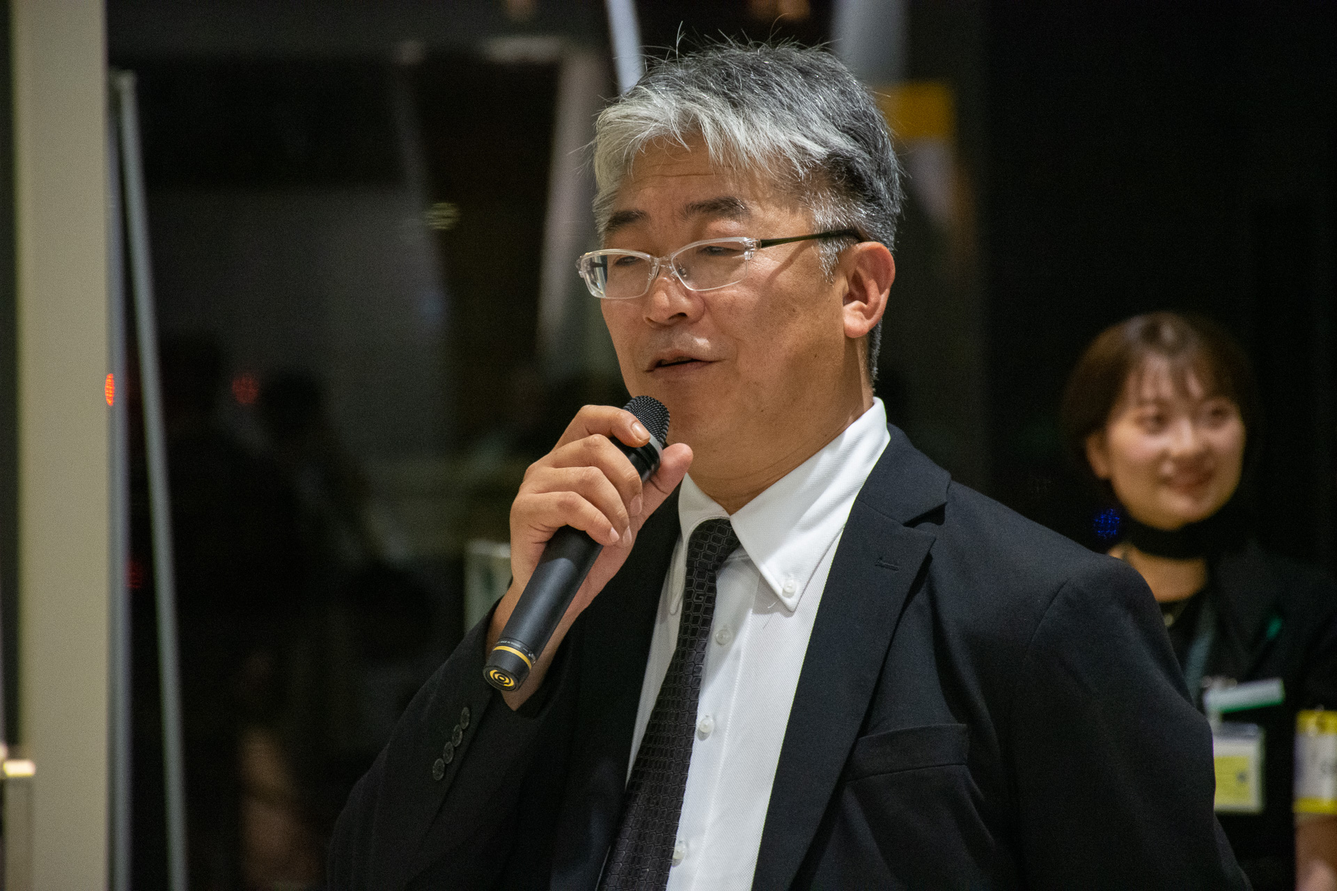 ゲート前の式典では、西田氏が「今は小さな会社だが、太平洋で著名なエアラインになる」という夢を語った