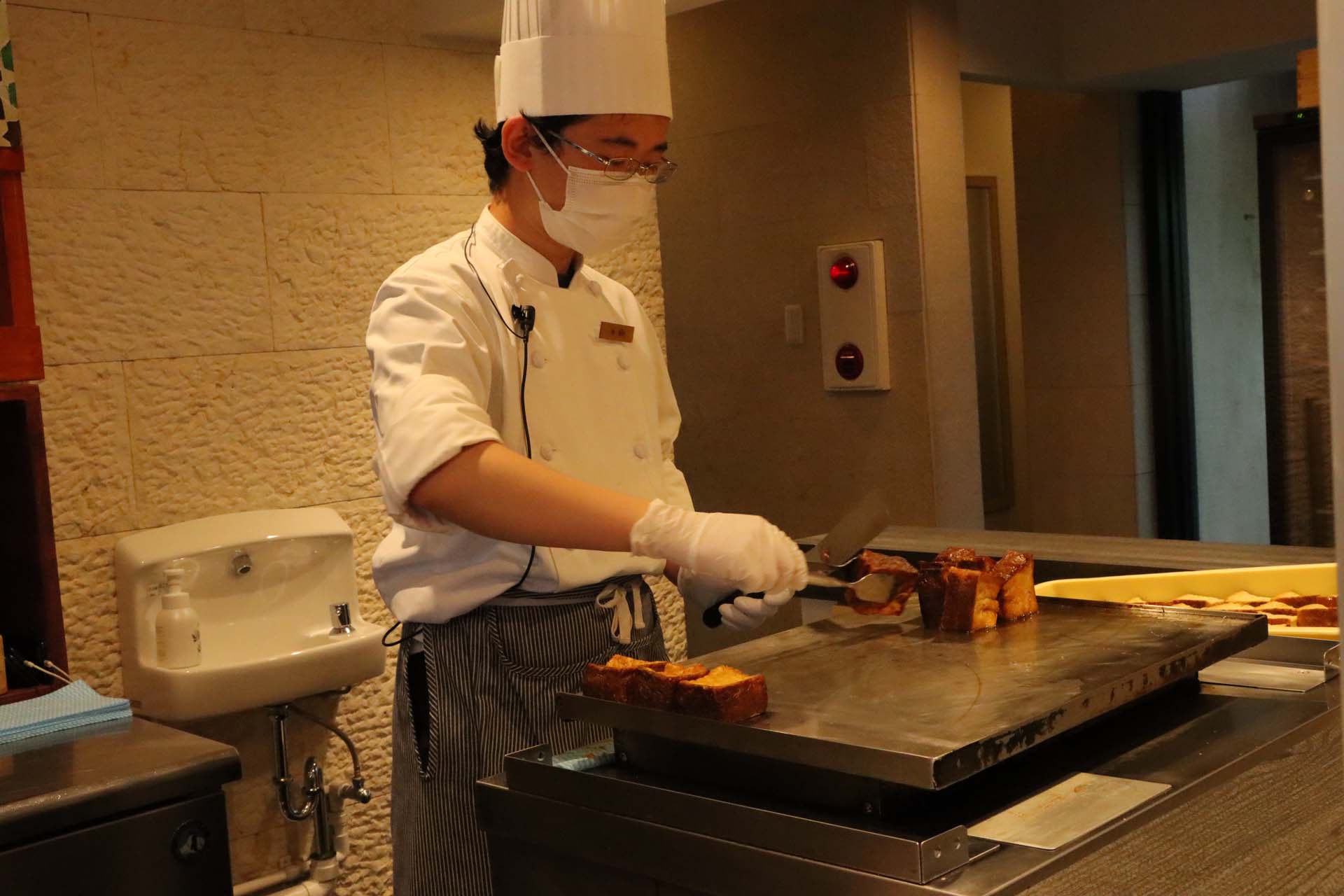 目の前で温めてくれる
