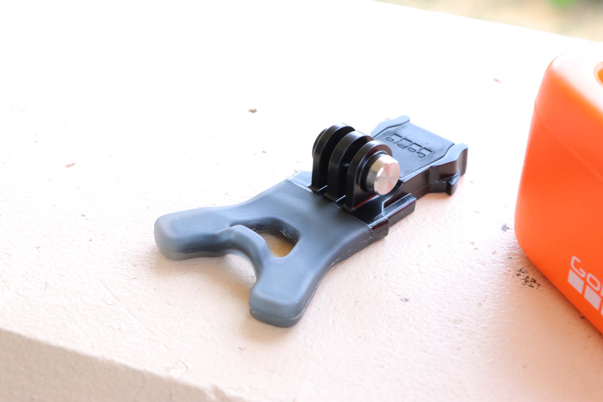 バイトマウント