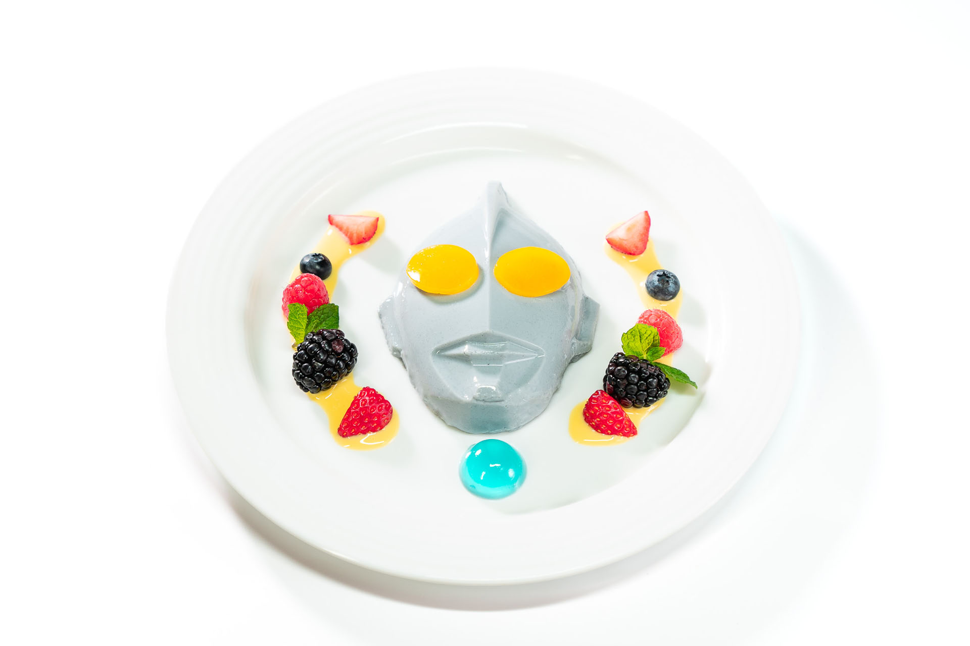 ウルトラマンのプディング アングレーズソース仕立て