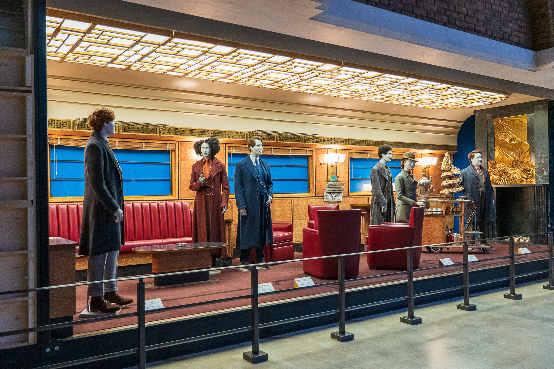 雪のなかを走る列車のシーンだ