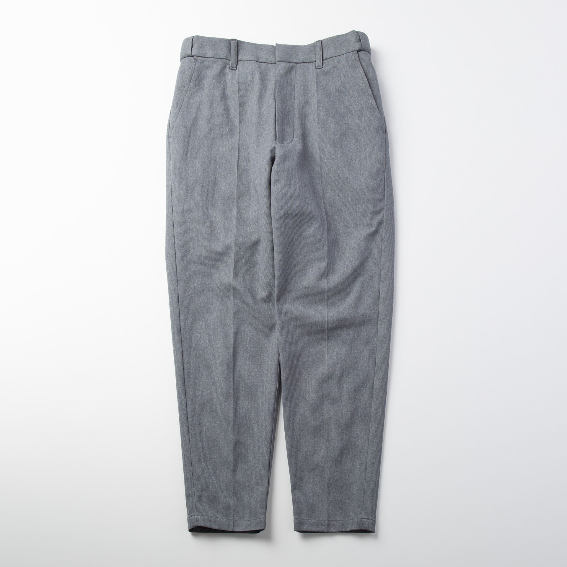 クールフルレングスパンツ（1万5400円）