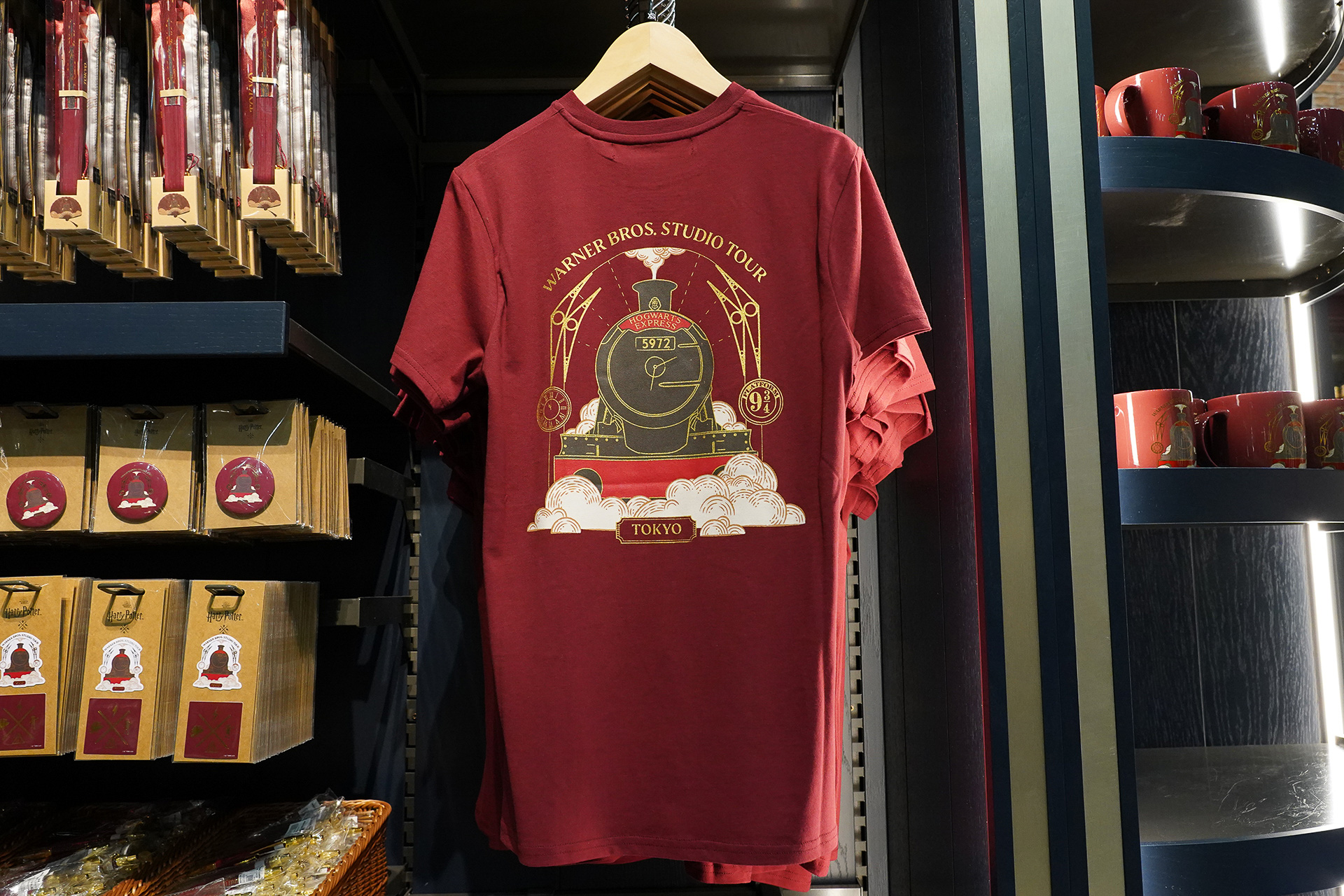 ホグワーツ特急のＴシャツにマグカップ