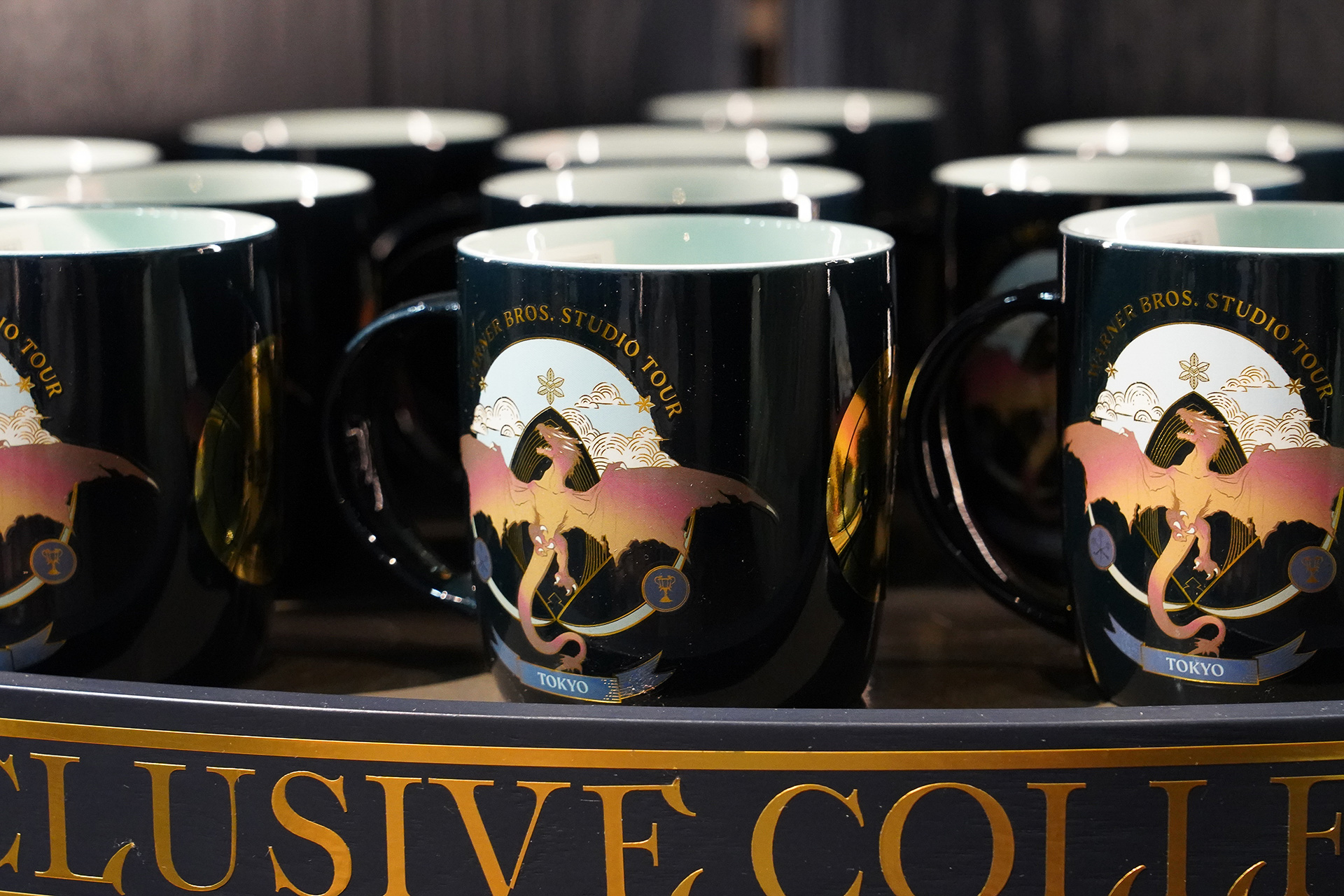 ドラゴンの絵が描かれたシリーズ