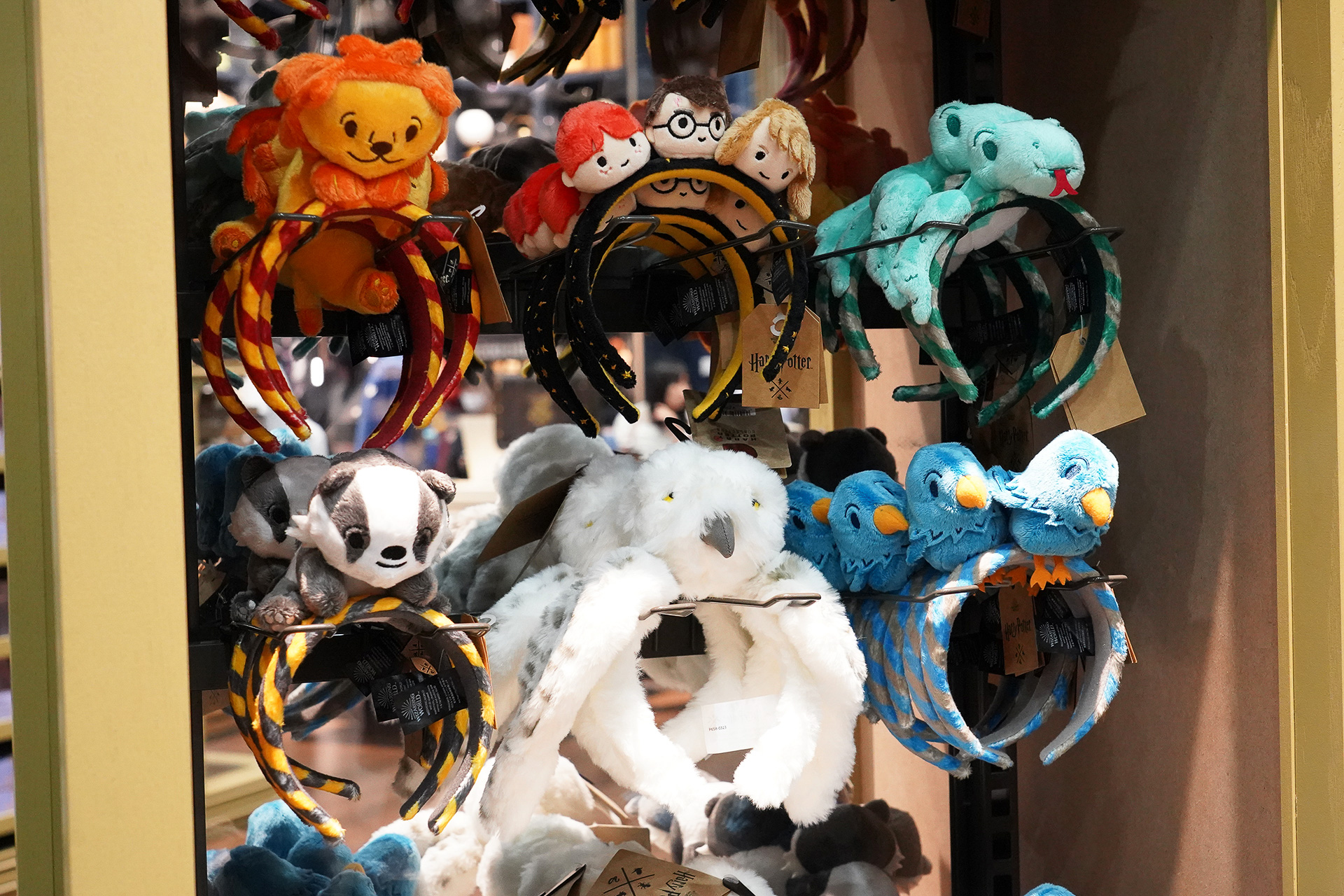 カチューシャ各種は2200円