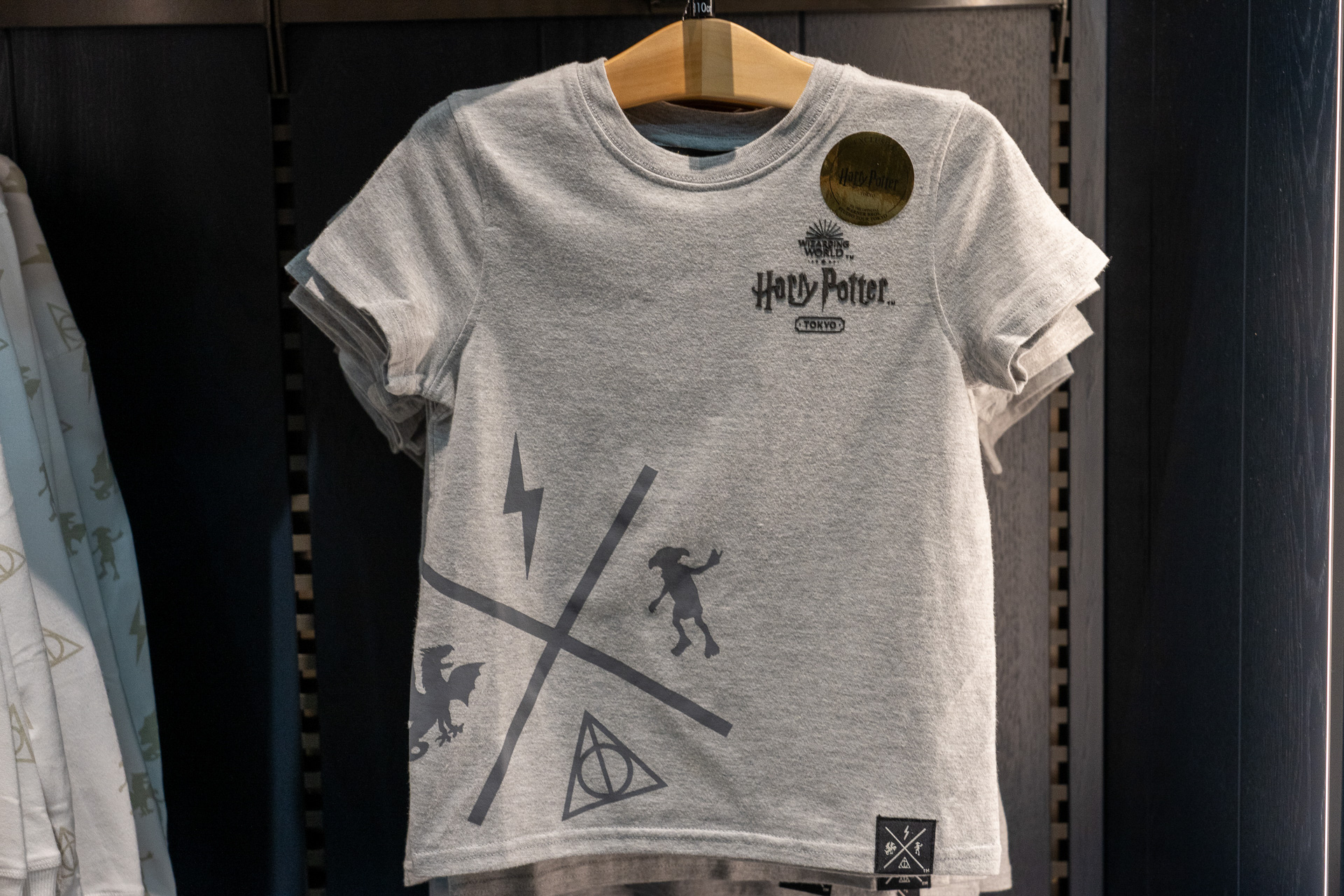 モノトーンでまとめられたシリーズ。アパレルがいい感じでキッズサイズも