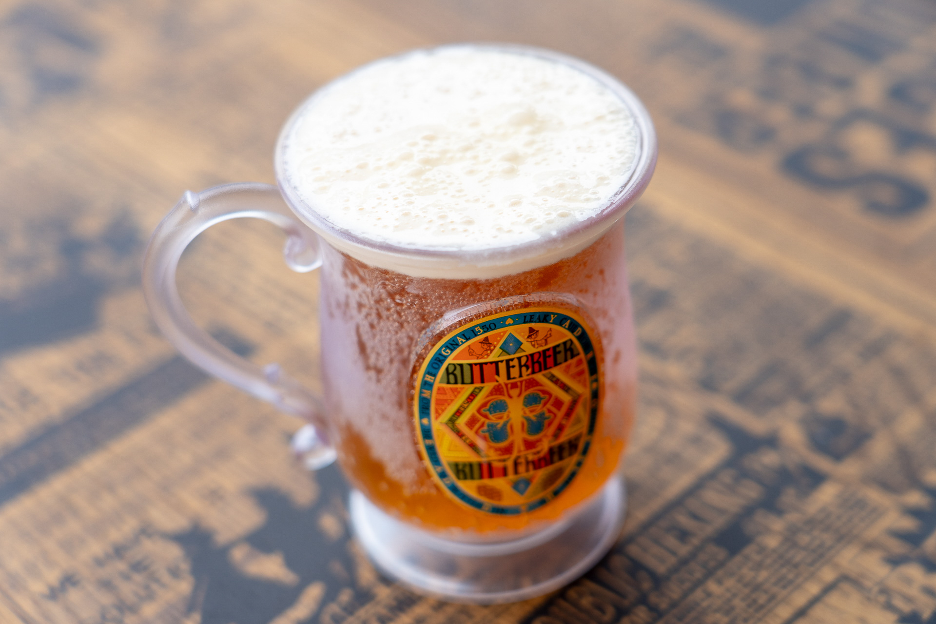 魔法界ではホットも存在するが、スタジオツアー東京ではアイスドリンク。冬場はホットドリンクで提供されるかも？