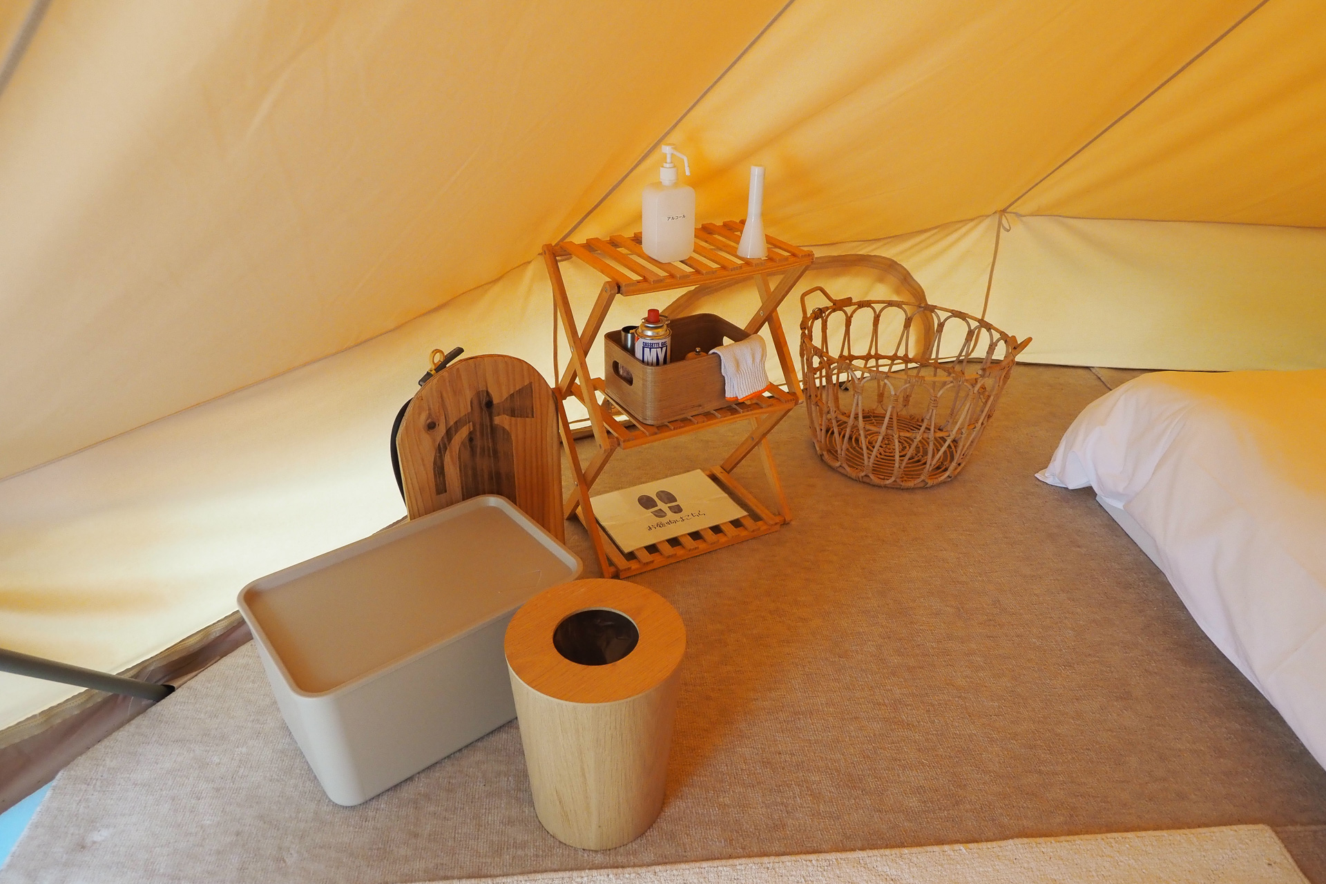 虫よけや消火器なども揃う