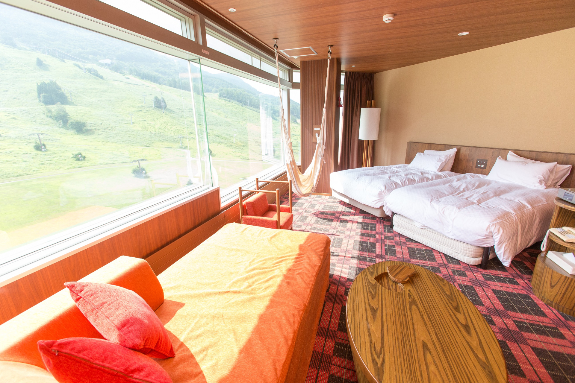 ゲレンデビューの客室「2号館 暖らんROOM ハンモック」に泊まれる夏満喫プランも