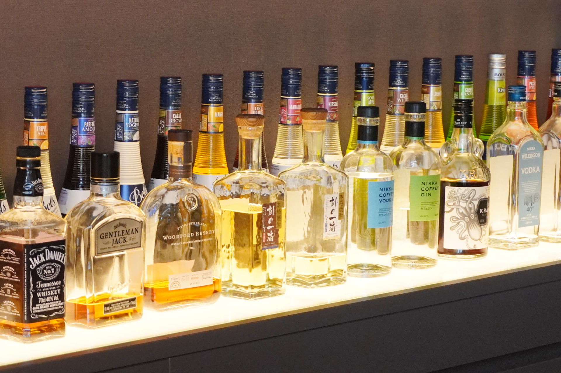 銘酒を豊富に取りそろえる