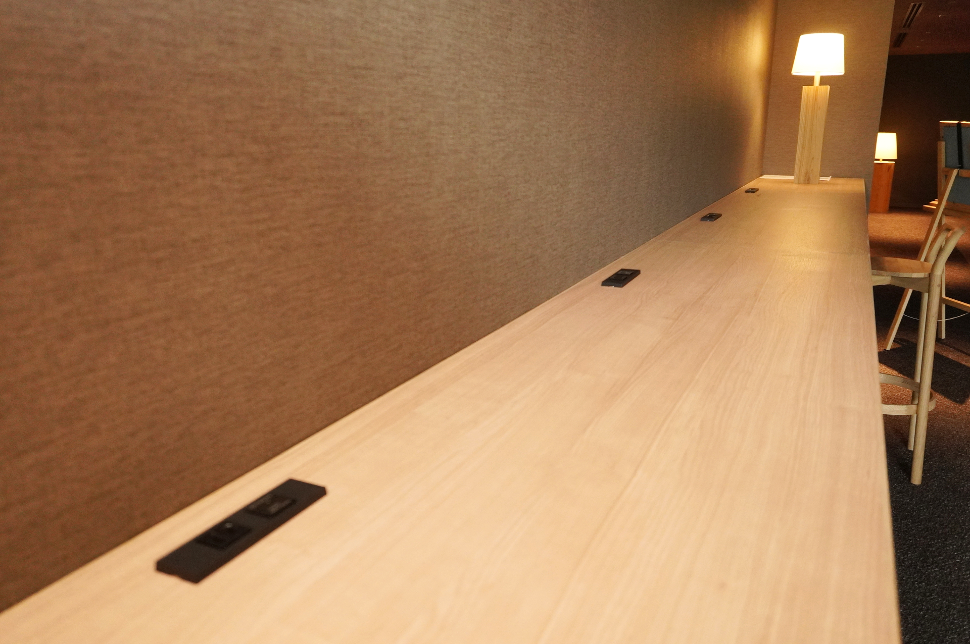 電源を使える席も用意している