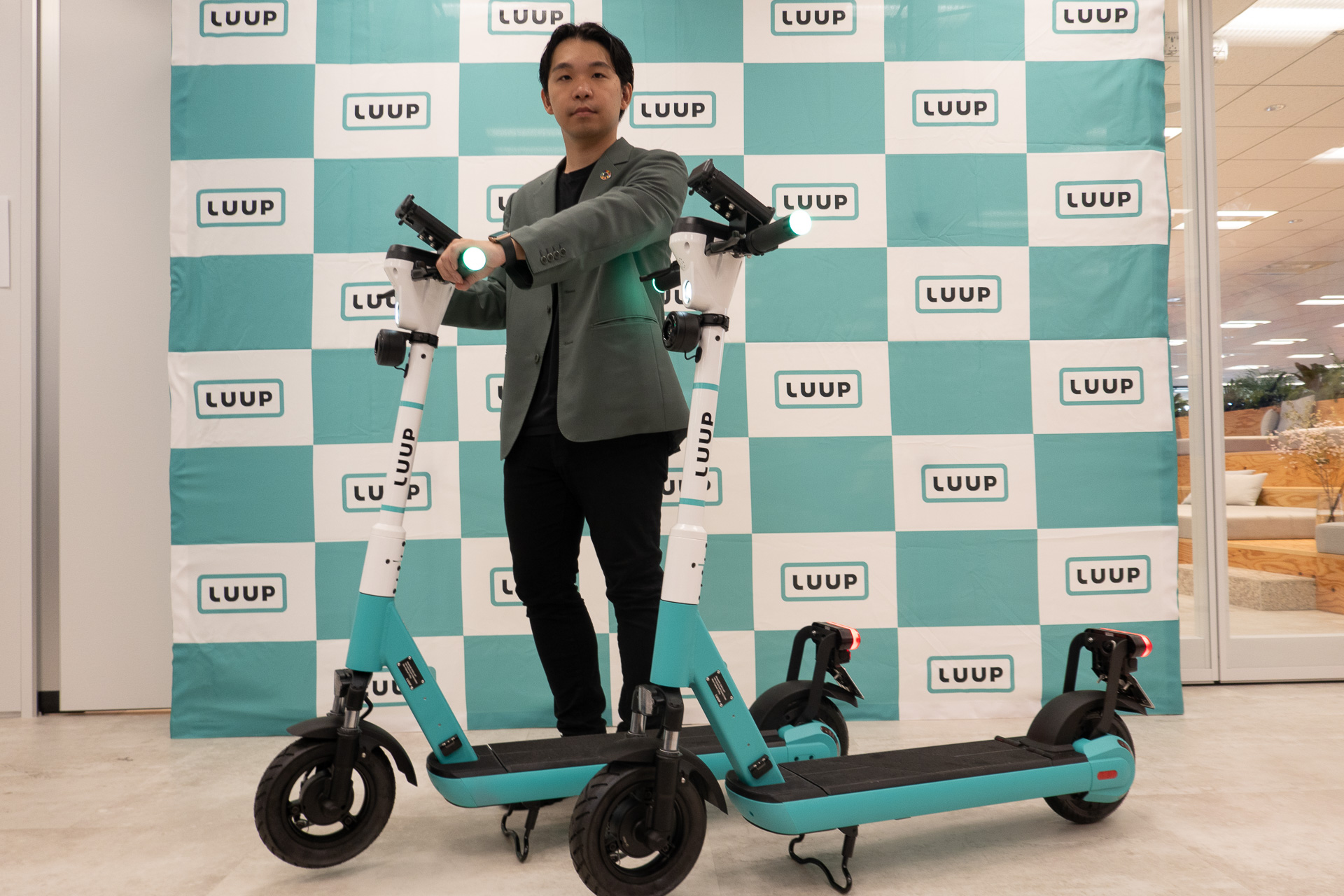 LUUPが改正道交法に対応した電動キックボードを投入する