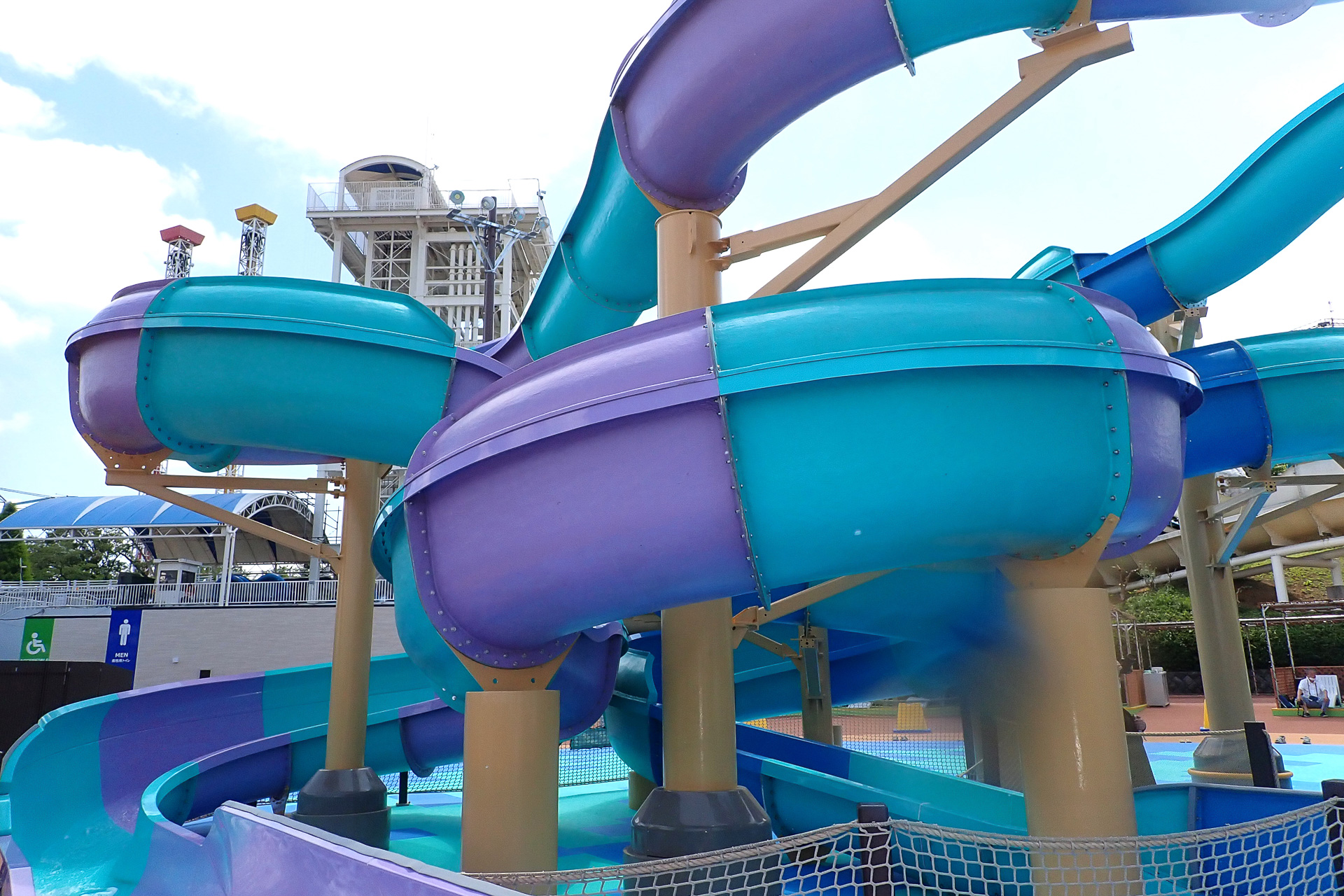 想像以上にぐるんぐるん、出たときの勢いが半端ないっ！（もちろんずぶ濡れ）