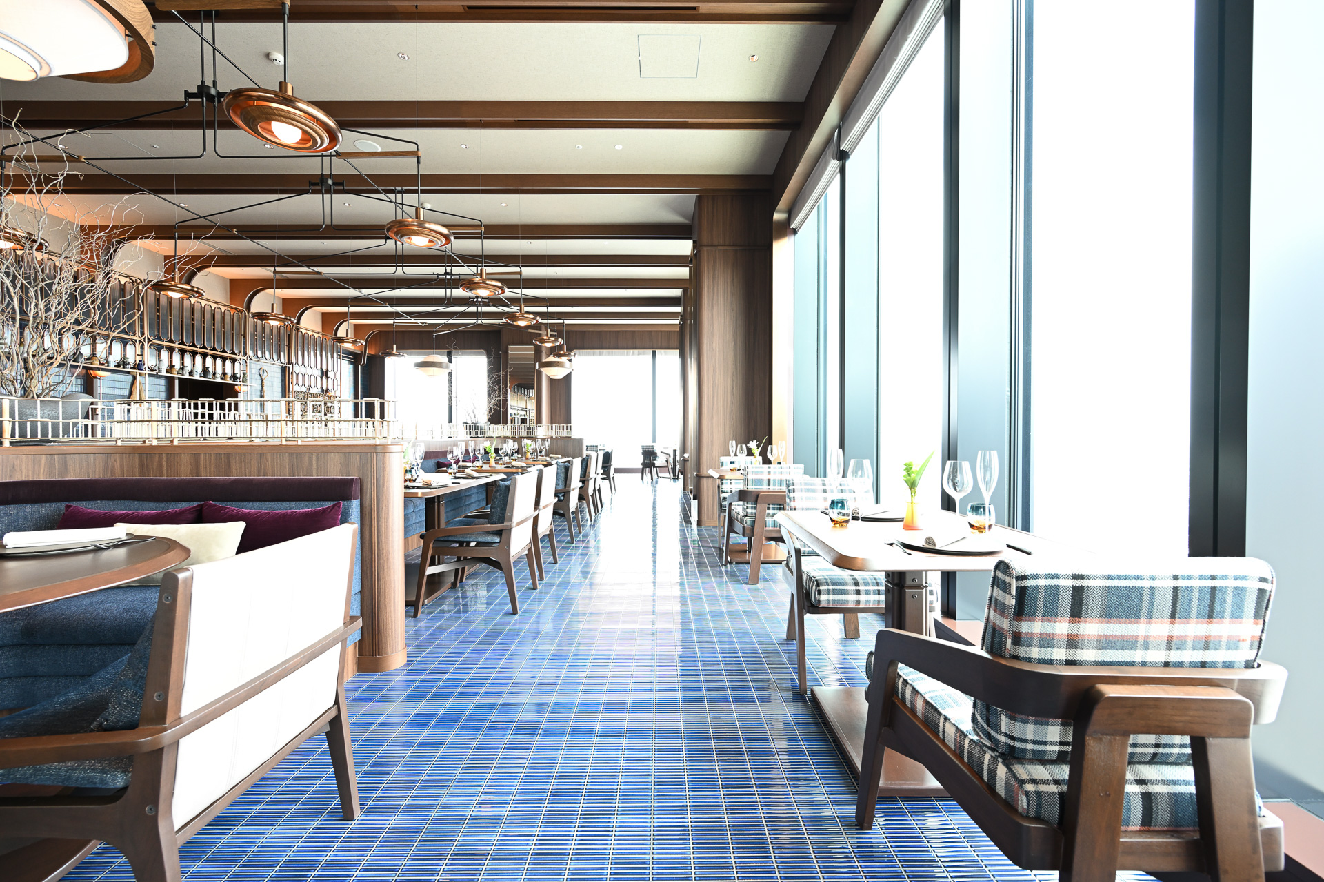 こだわりの燻製料理を提供する「燻製キッチン」