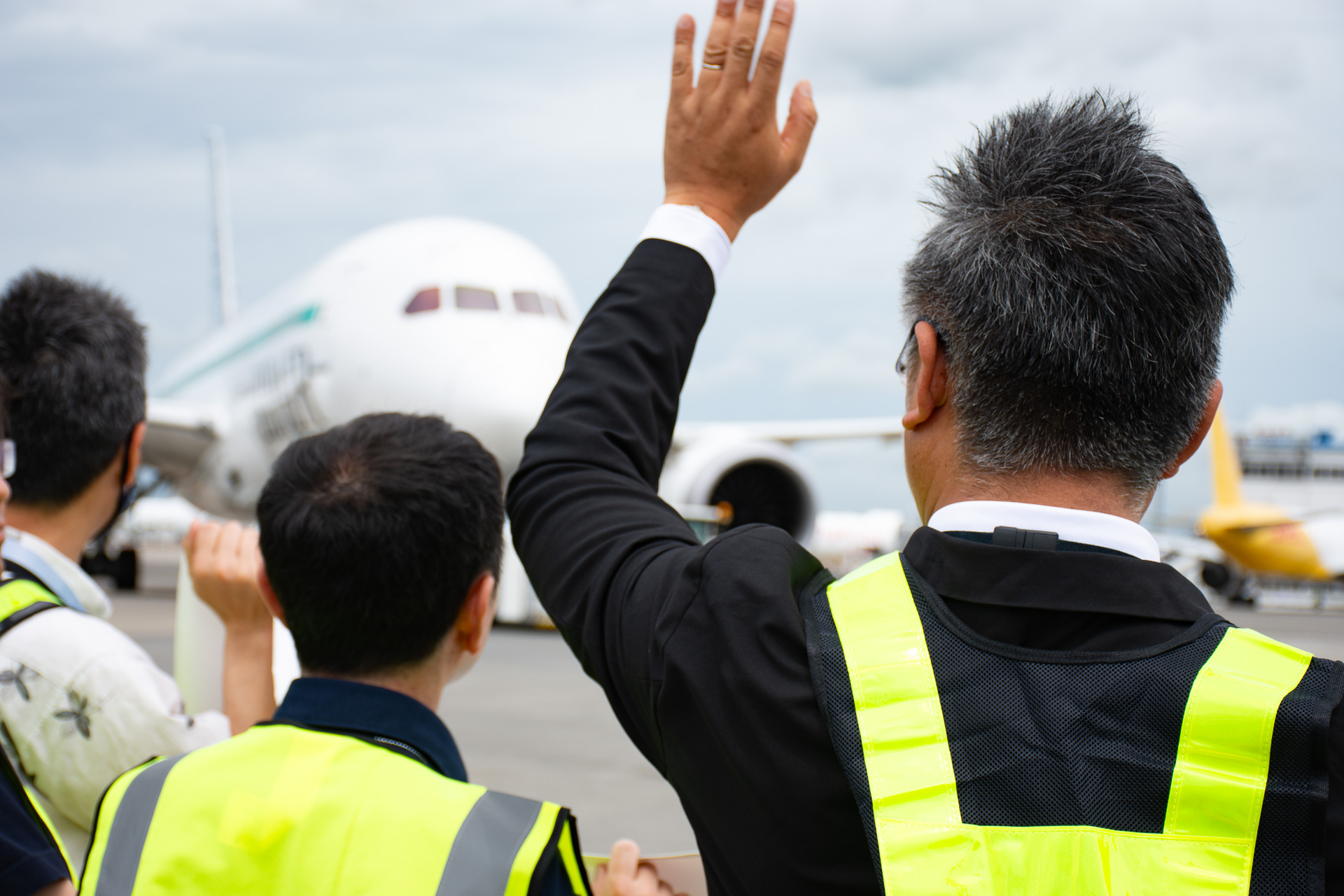 プッシュバックが始まる