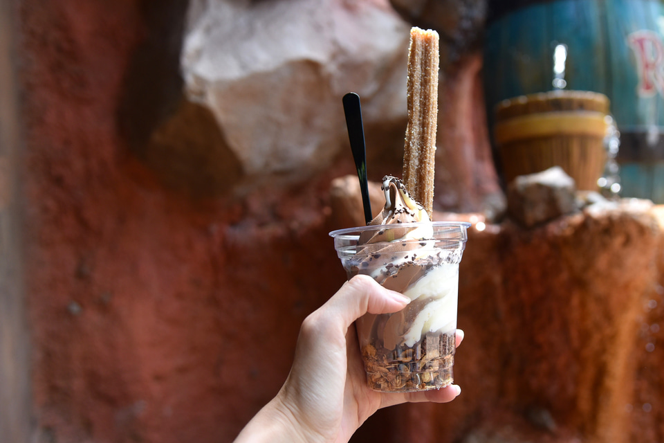 ザクとろ食感がたまらな～い！ この夏のマストな「クリッターサンデー