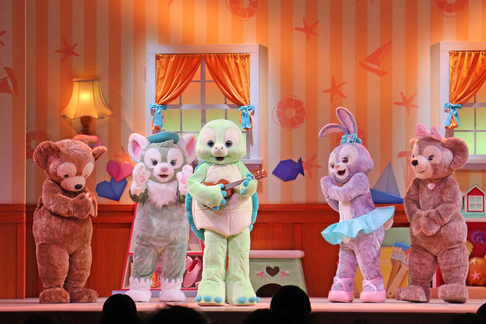 ダッフィーアンドフレンズ カーテン 公式】ダッフィー＆フレンズの