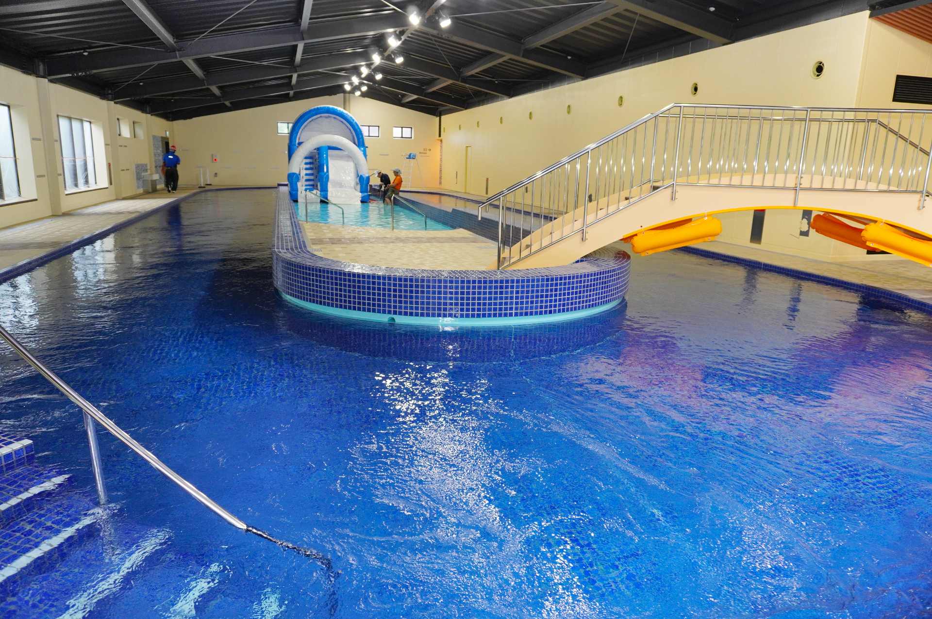 箱根エリア初の流れるプールが誕生