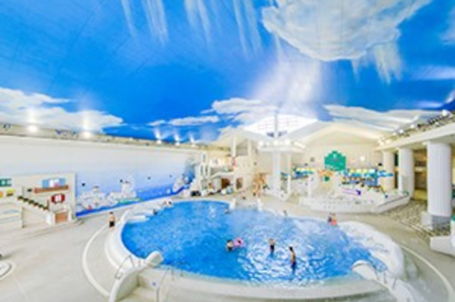 ユネッサンの名物プール「神々のエーゲ海」