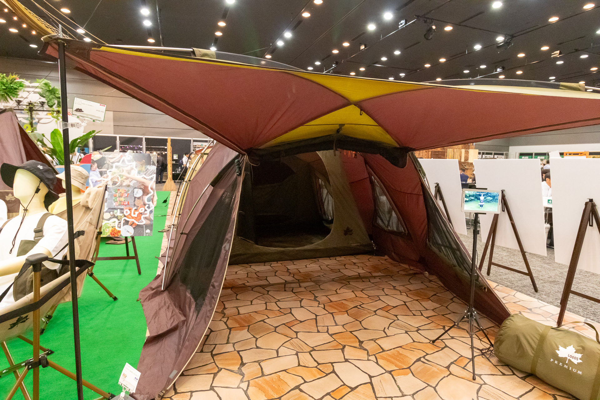 プレミアム エーコン PANEL X DOME L（14万5200円）