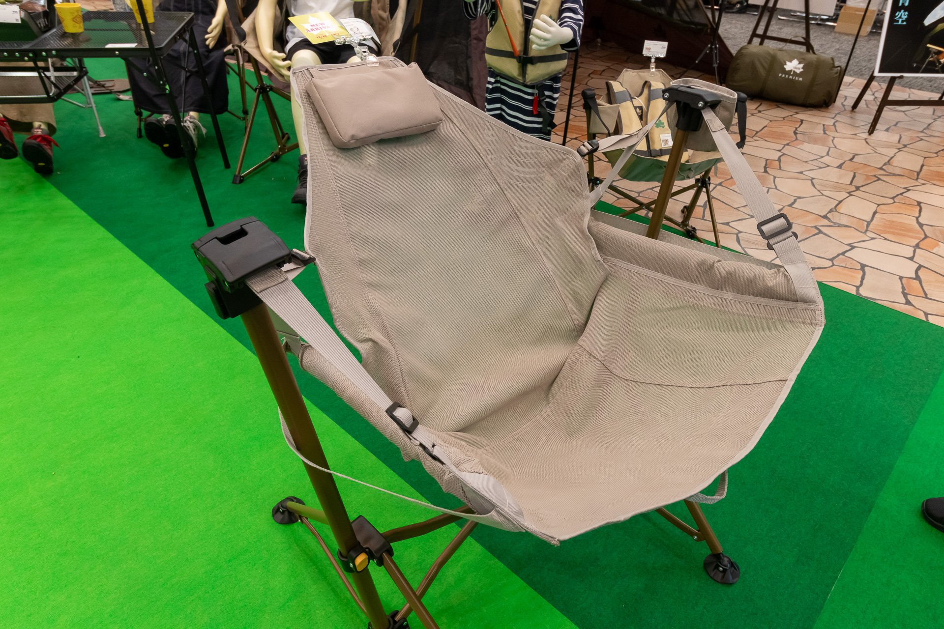 LOGOS テスリンゆらゆらハンモックチェア（1万9800円）