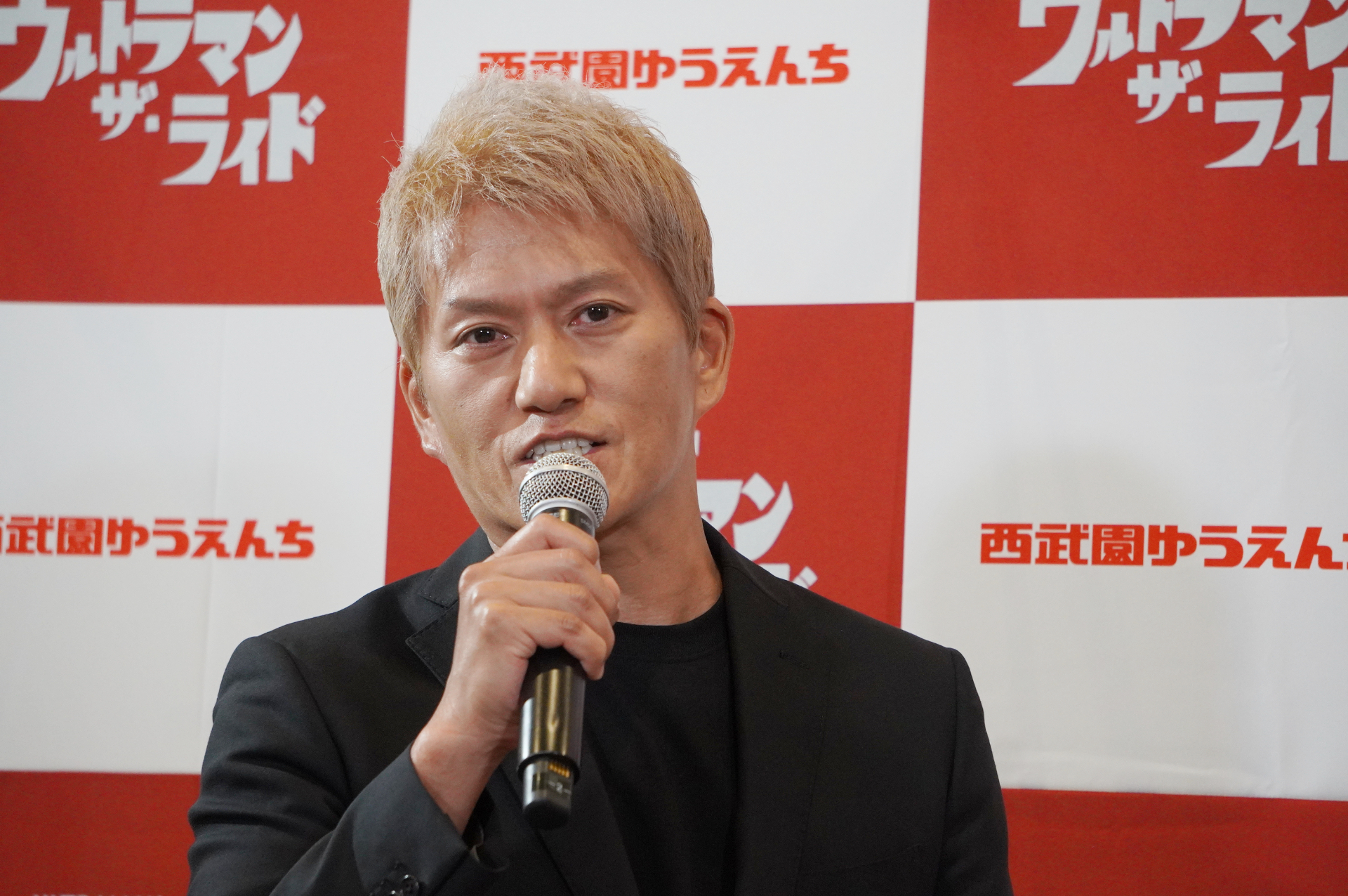 「ただ戦いを傍観するのではなく、物語の当事者としてこのアトラクションを体験してほしい」と語る、株式会社刀 津野庄一郎氏