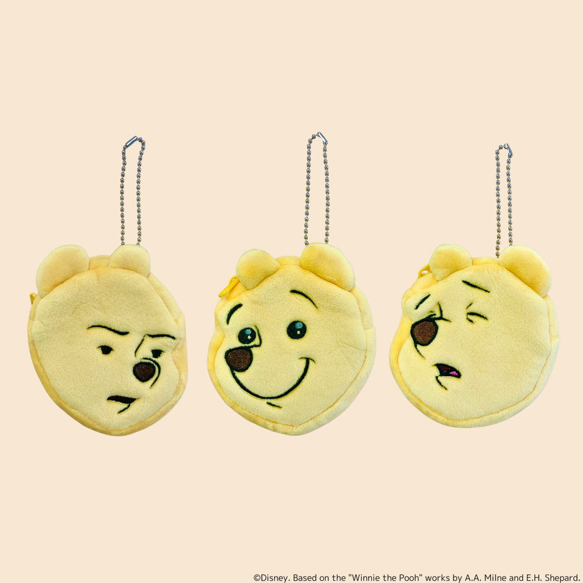 「ダイカットポーチ」（各1760円）
