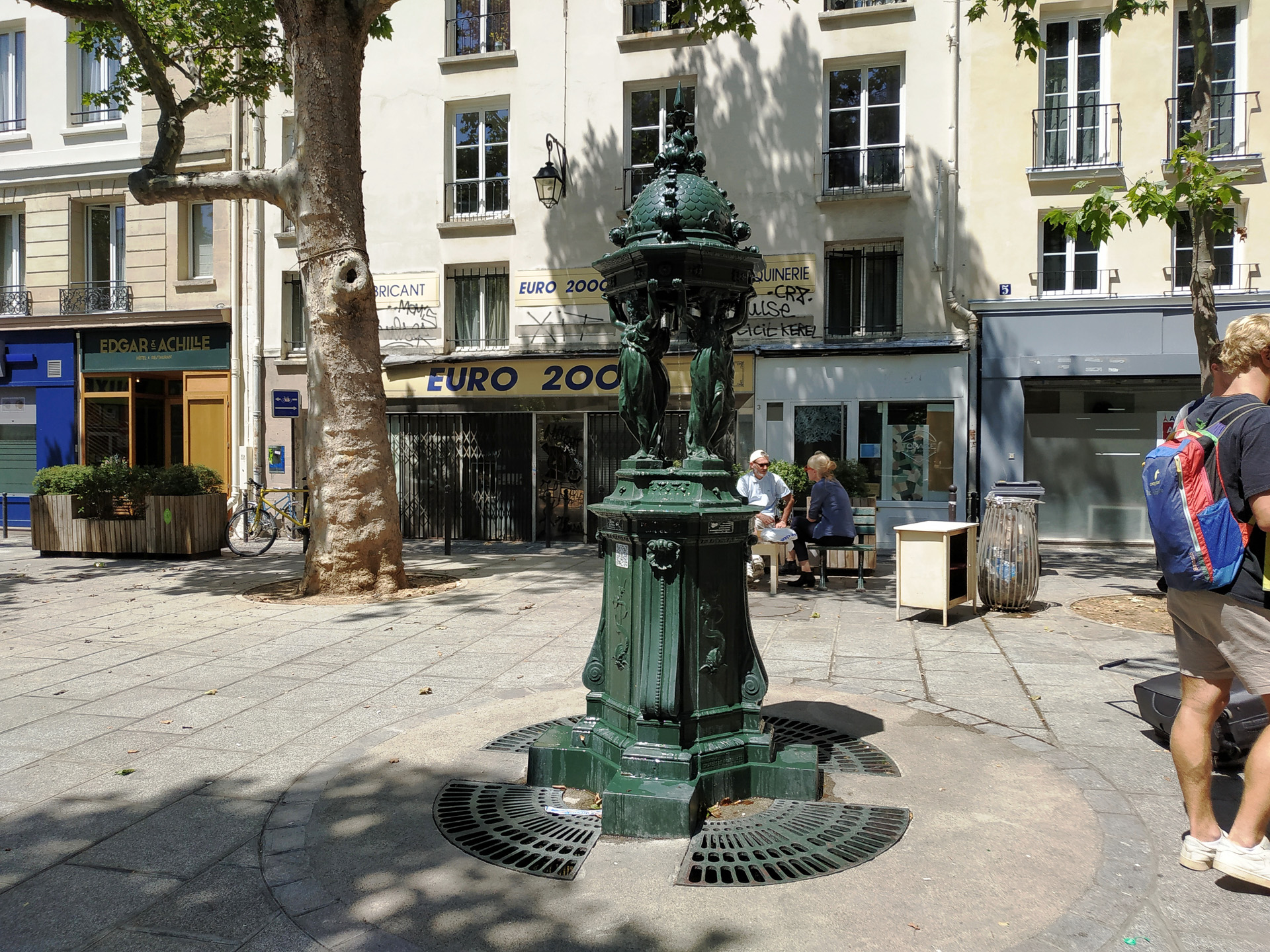 これは昔からあるタイプの給水場