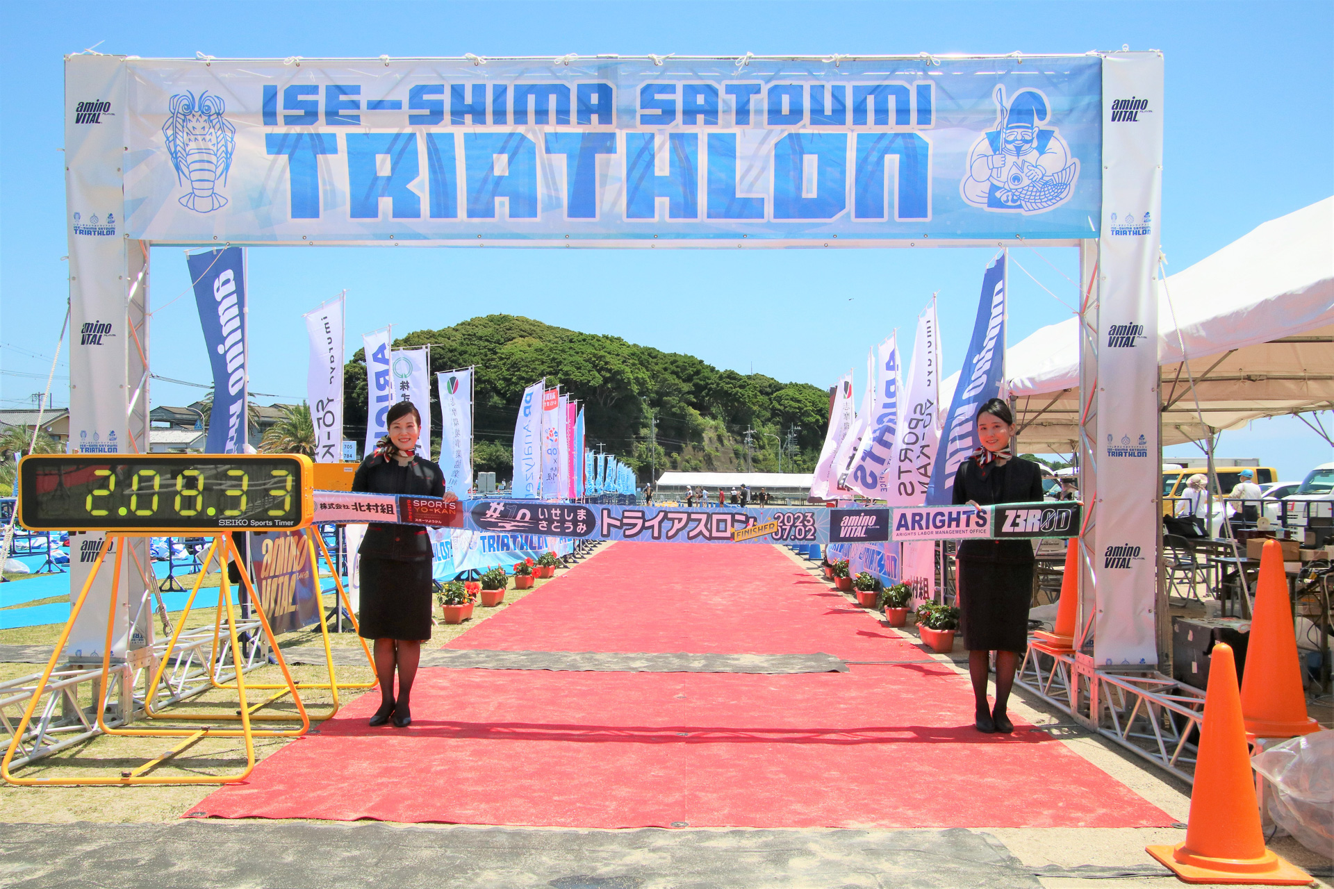 JALふるさとアンバサダーに地域の取り組みを聞いた。回答者は中部地区JALふるさとアンバサダーの利根川眞奈美さんと若杉直子さん