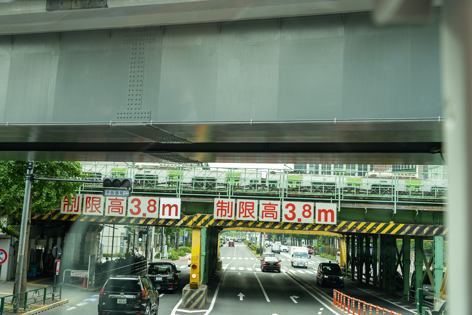 制限高3.8mはなんとバスの高さと同じ