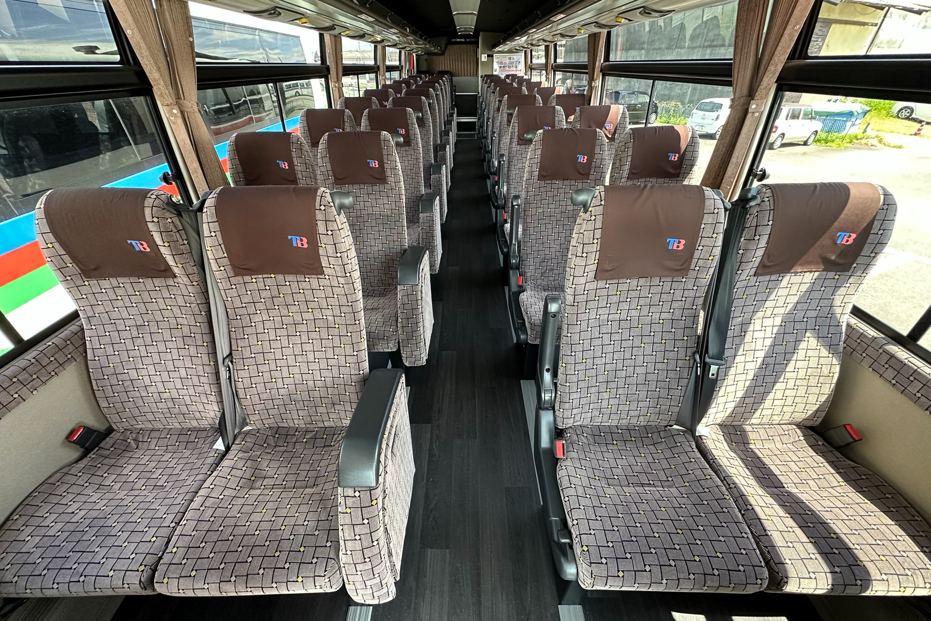 東海バスの車内。9時10分三島発のTB8802便と16時10分新木場発のTB8702便を運行する