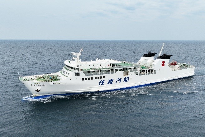 カーフェリーこがね丸（小木～直江津航路）