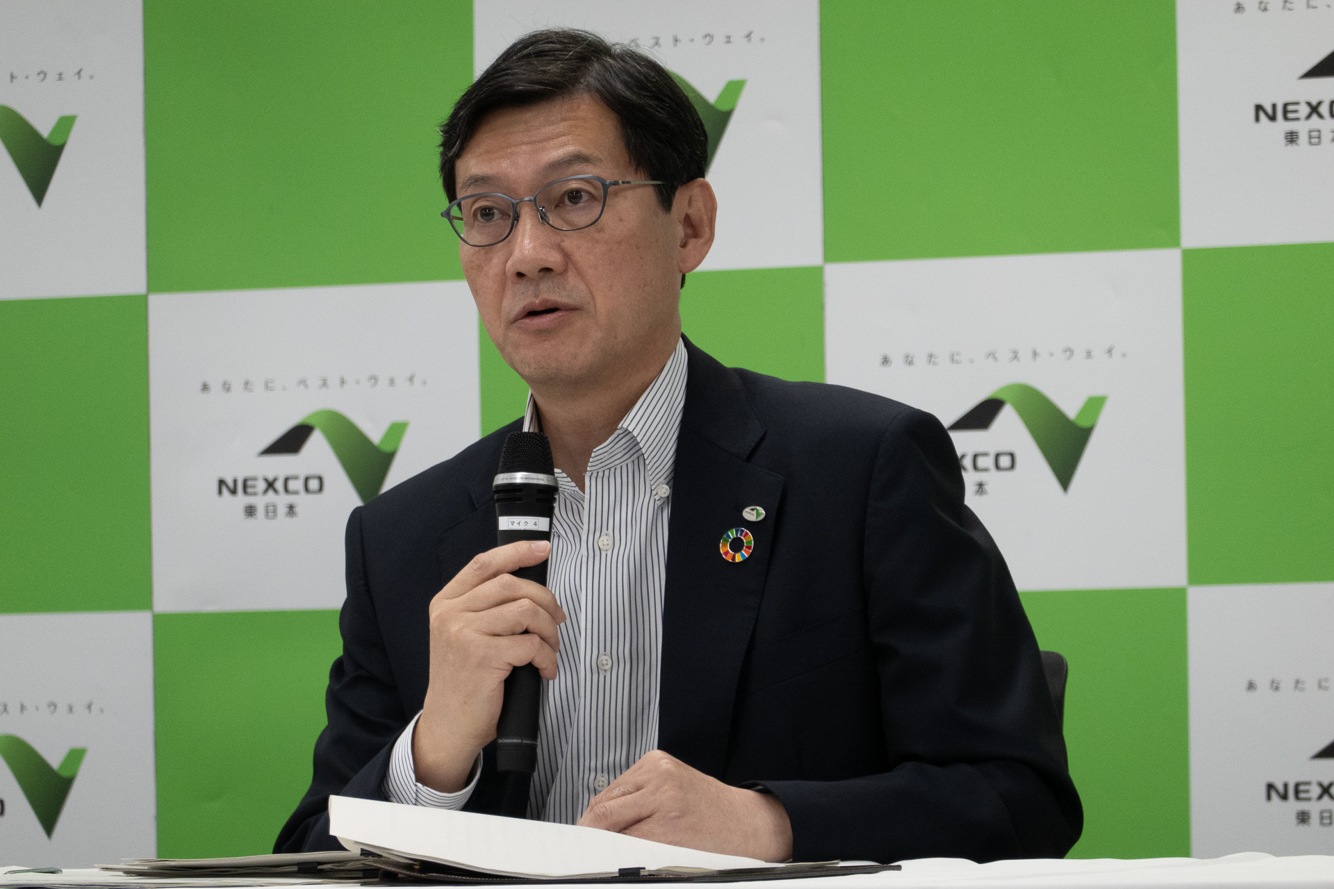 外環道トンネル工事による陥没事故の補修に着手する