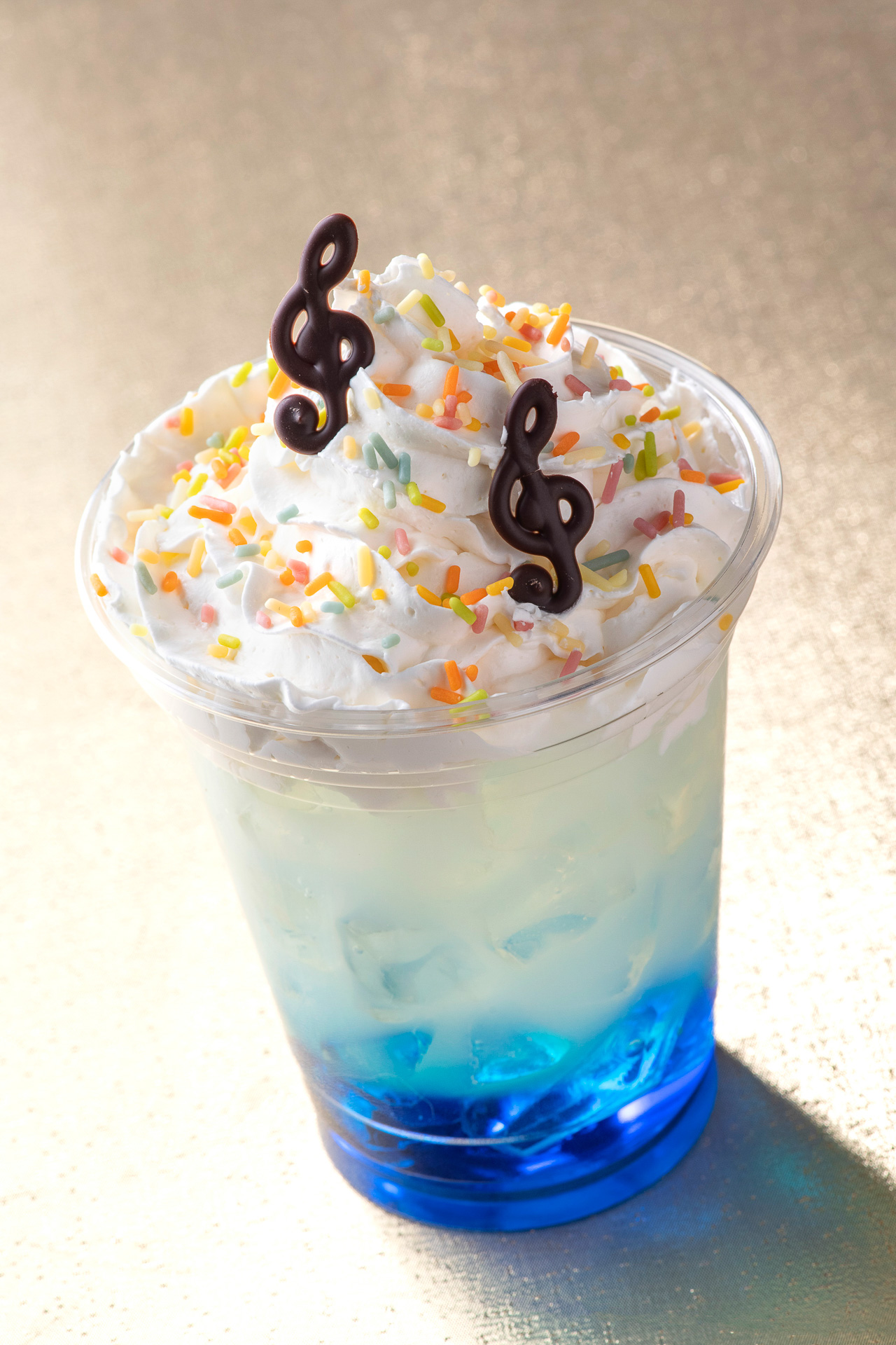 「チックタック・ダイナー」の「ディズニー映画『美女と野獣』スペシャルドリンク ビー・アワ・ゲスト」