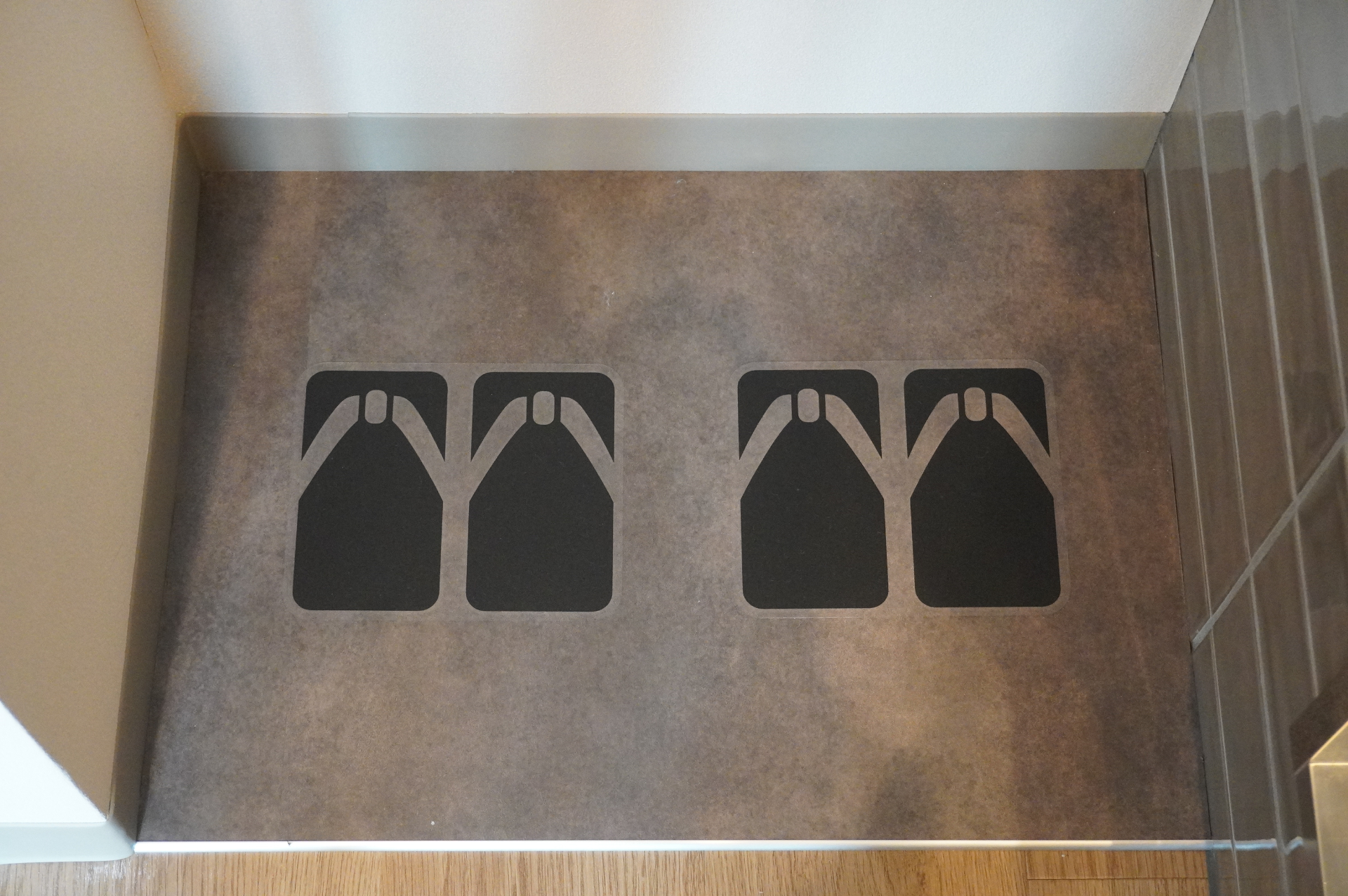 室内は靴を脱いで過ごす仕様