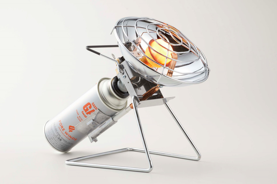 イワタニ、カセットガス直結型の屋外専用ヒーター「OUTDOOR HEATER