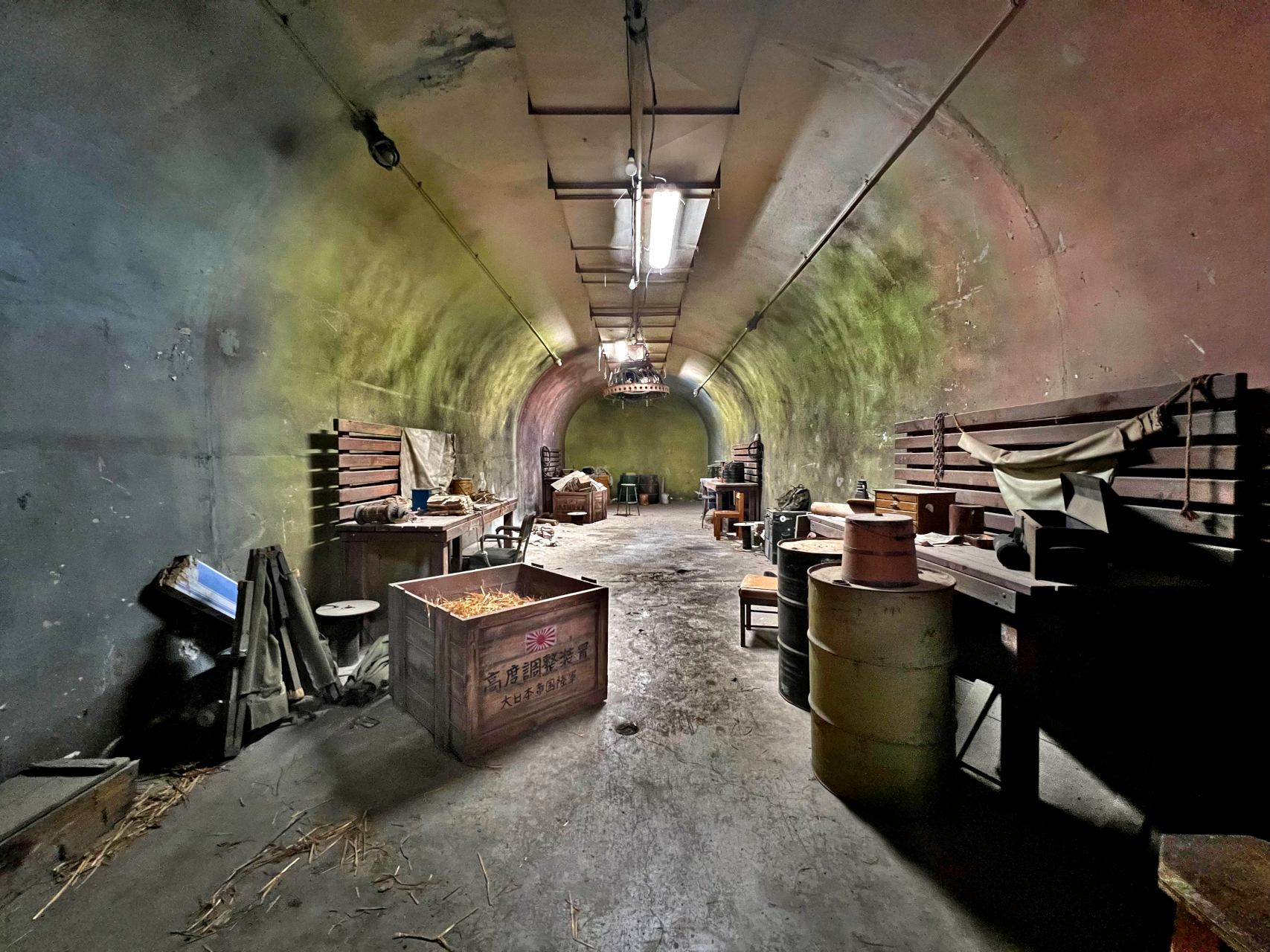 オアフ島北東に位置する4000エーカーの広大な農牧場。乗馬やジャングル探検、タロイモ畑の農業体験、映画ロケ地ツアーなど、さまざまなアクティビティを展開