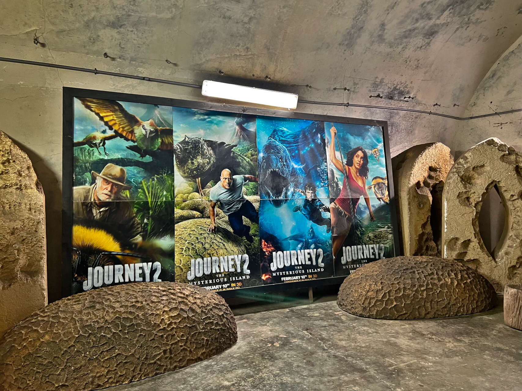 オアフ島北東に位置する4000エーカーの広大な農牧場。乗馬やジャングル探検、タロイモ畑の農業体験、映画ロケ地ツアーなど、さまざまなアクティビティを展開