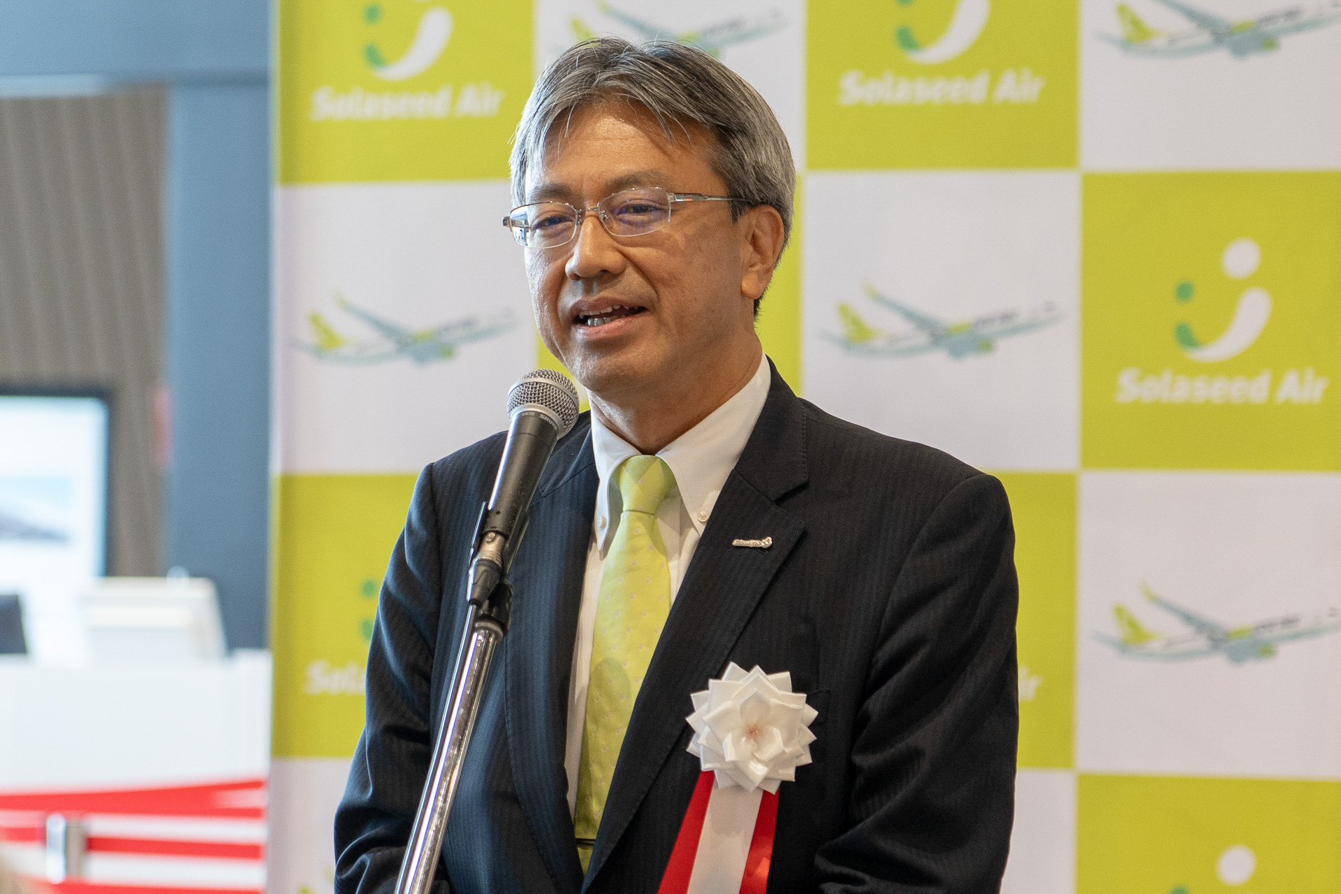 「地元にとってはなくてはならない“フラッグキャリア”のような存在になっていきたい」と株式会社ソラシドエア 代表取締役社長 髙橋宏輔氏