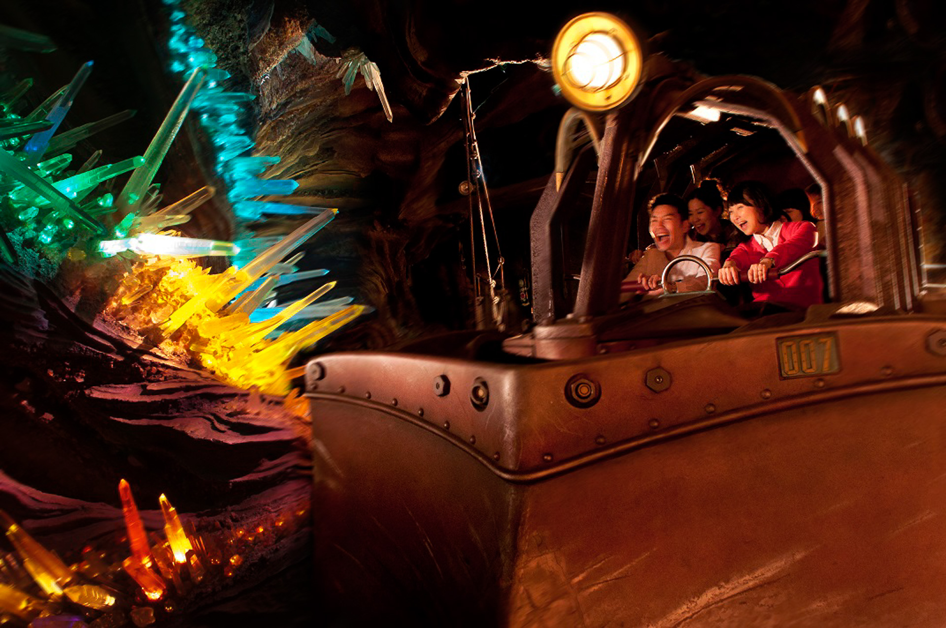 「センター・オブ・ジ・アース」（1500円/回）