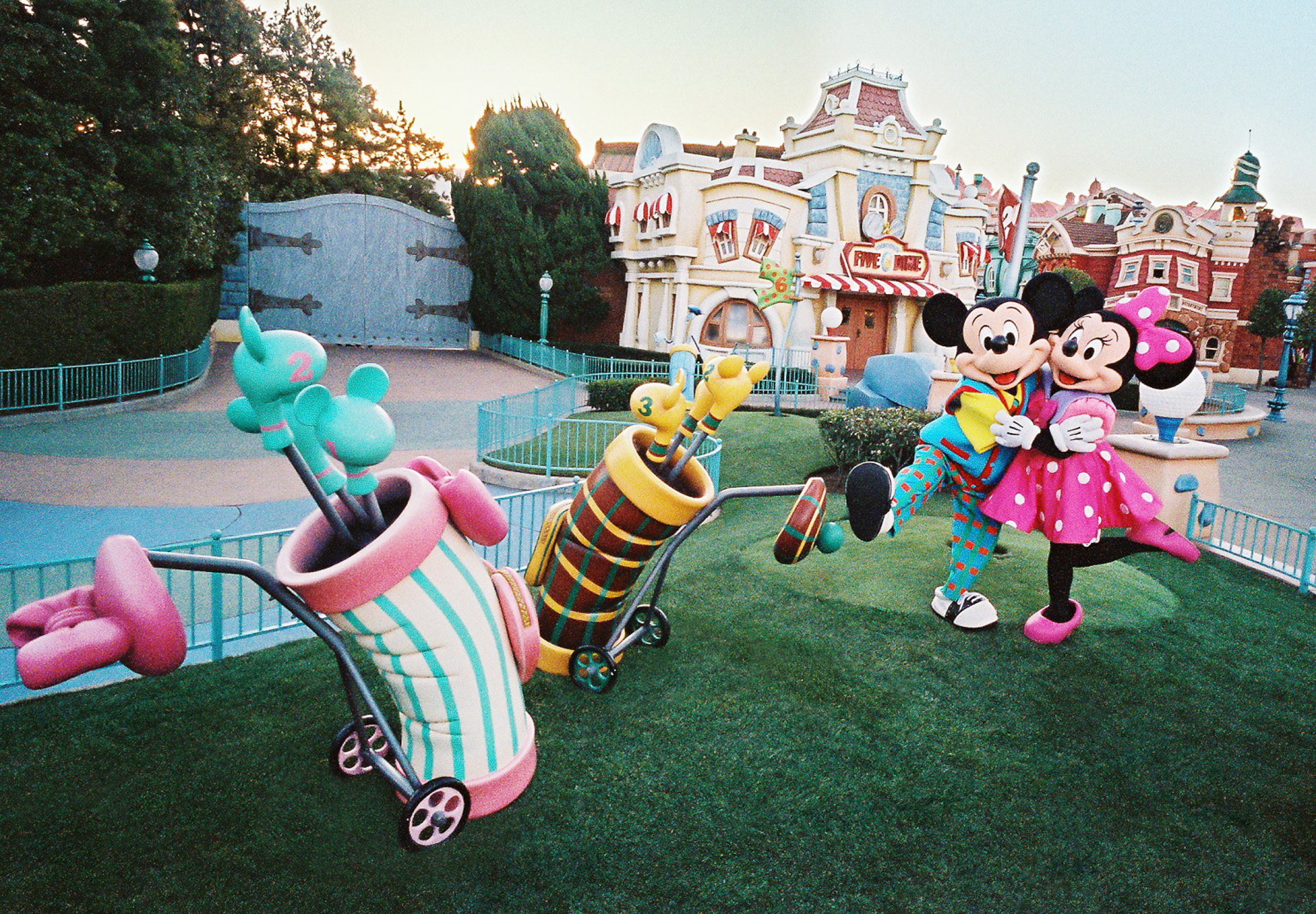 ミッキーマウスたちが暮らすトゥーンタウンでの1枚