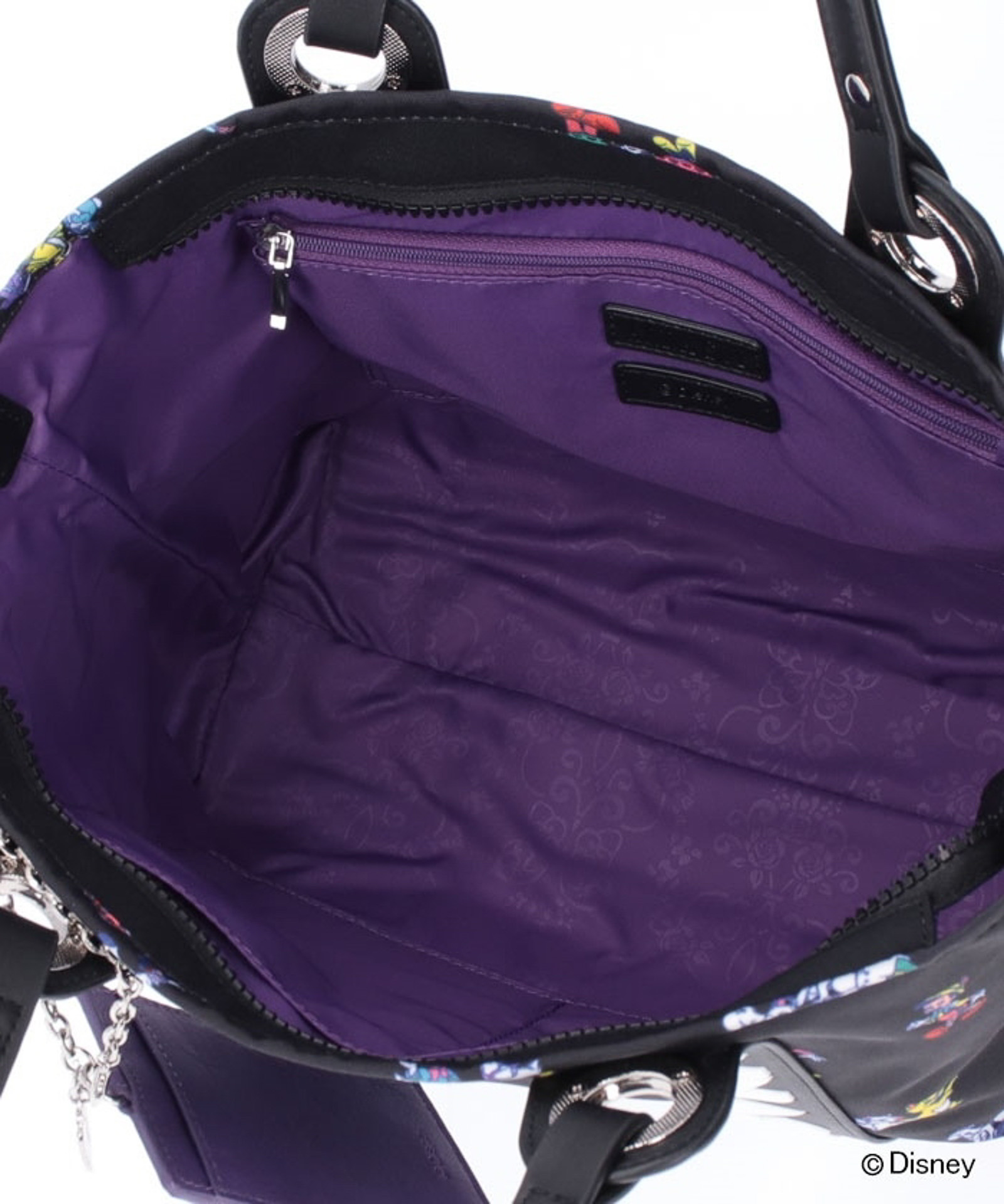 内側はおなじみのパープル