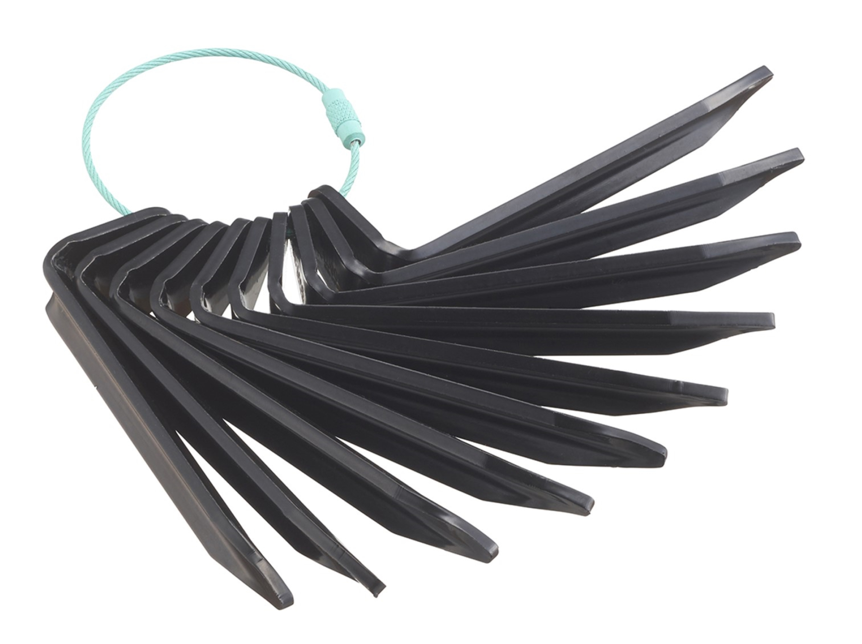 端に穴があるのでリングを通せばまとめて持ち運び可能。紛失の心配もない