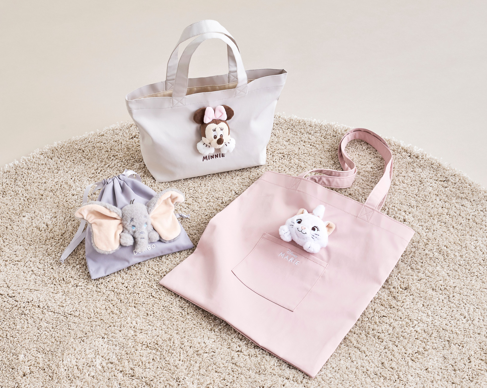 触り心地のよいキャラクタープラッシュ付きのアイテムがまもなく発売！