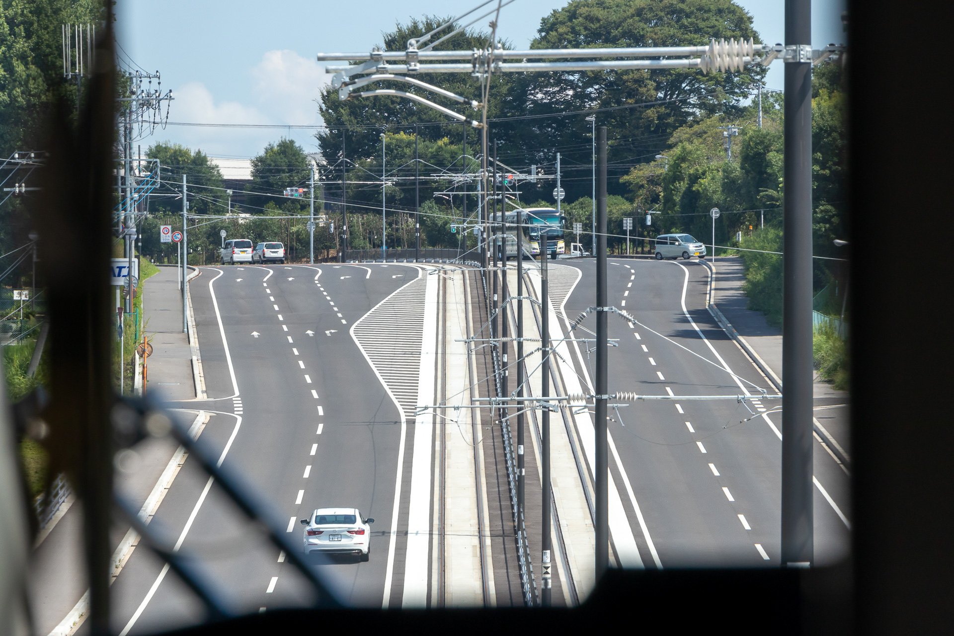 時にはこんな急勾配も駆け上がる
