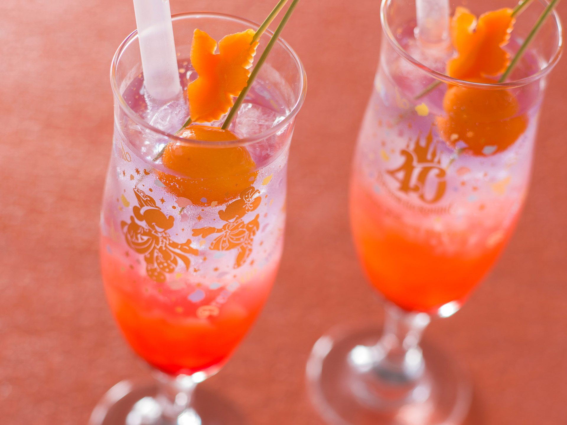 東京ディズニーシーに、鶴と太陽のおめでたさ抜群の「スペシャルソフトドリンク」が登場