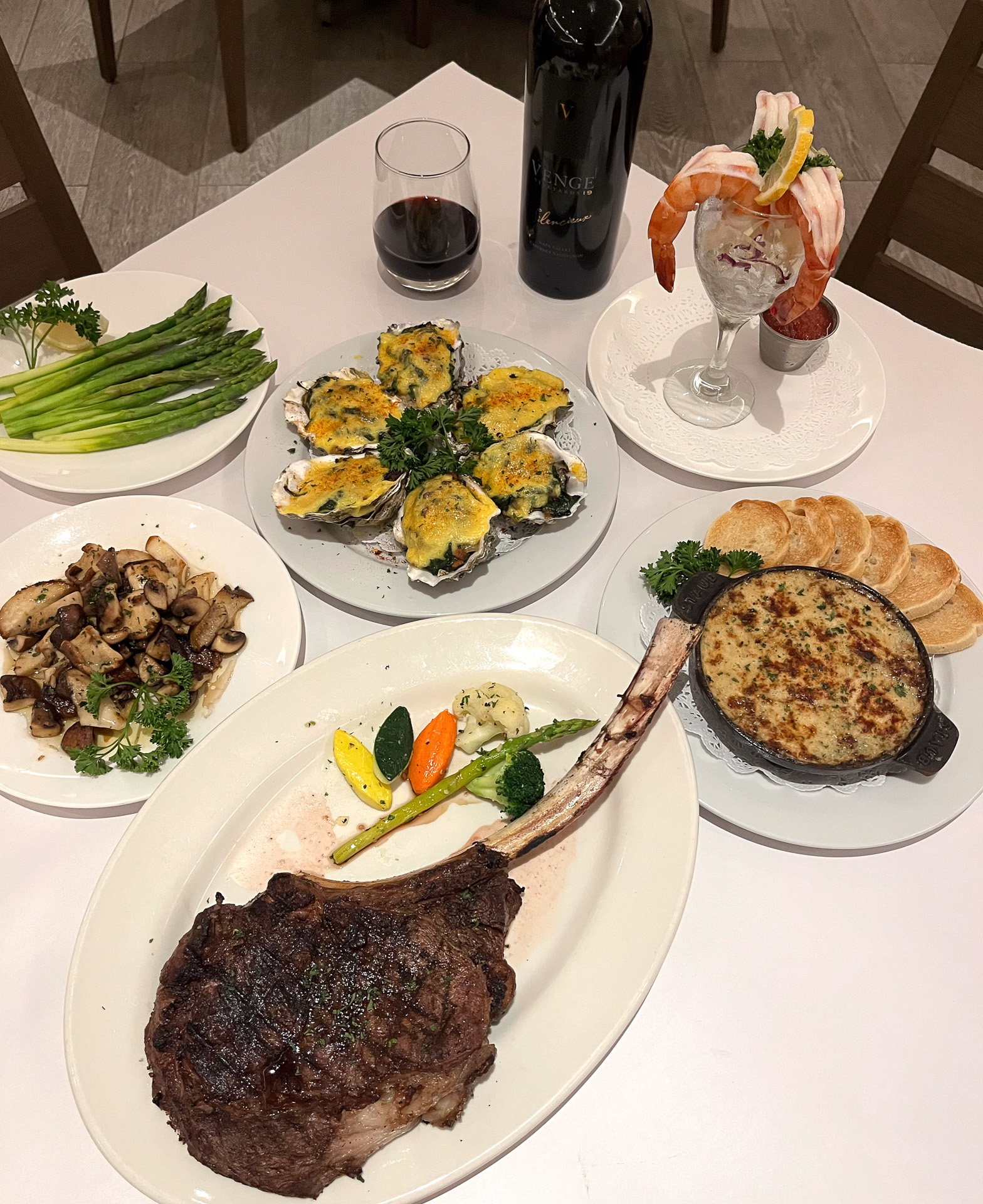 トマホークは焼き加減も含めクオリティが高い！