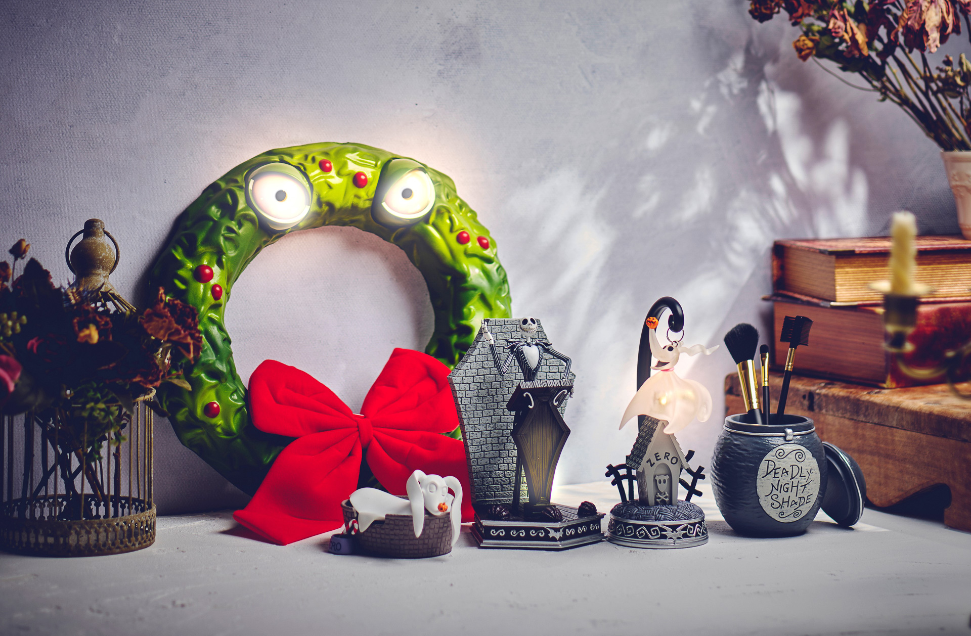 ディズニーストアで、「ティム・バートン ナイトメアー・ビフォア・クリスマス」の30周年を祝うコレクションが発売