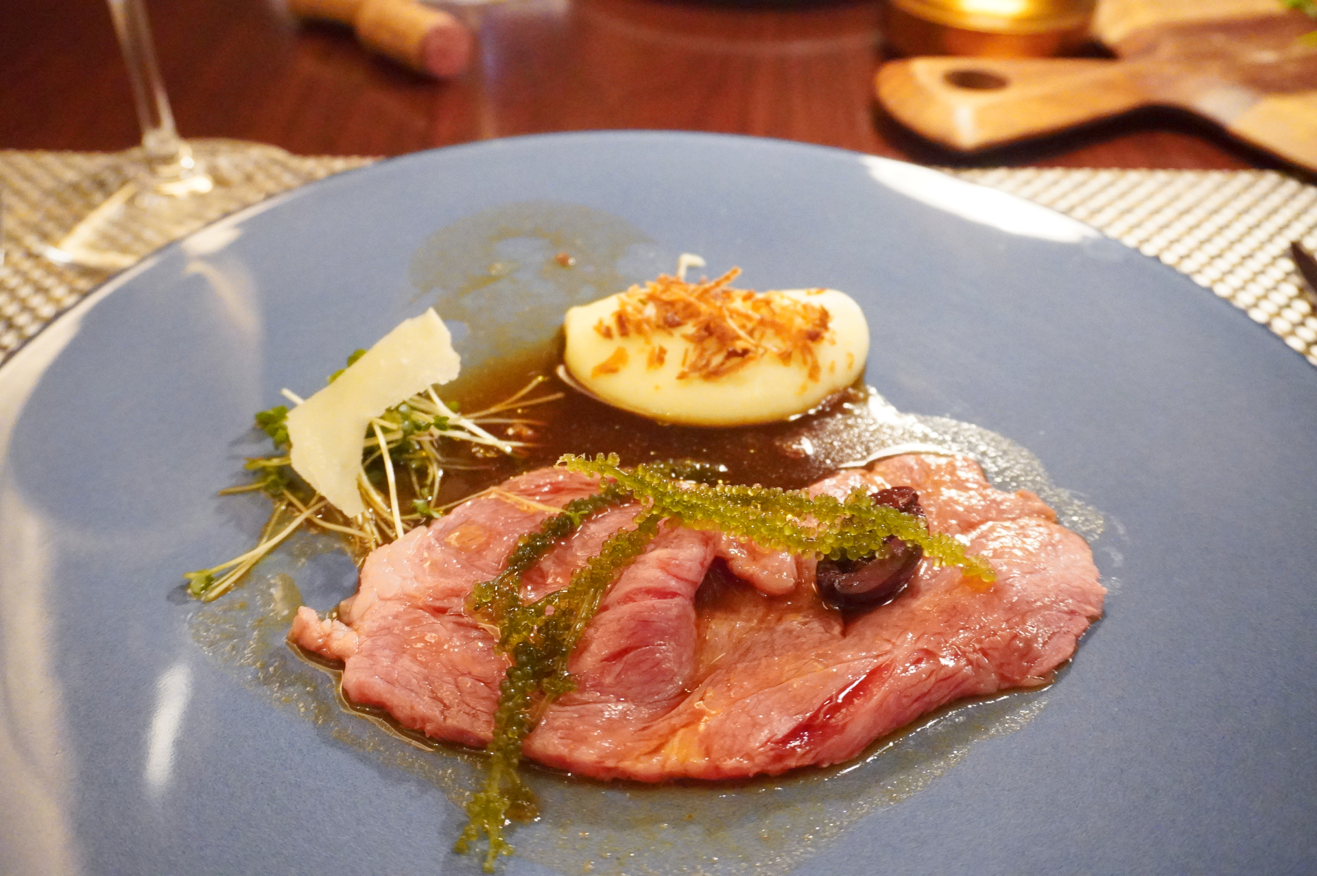 「沖縄県産黒毛和牛のアフォガーレ」